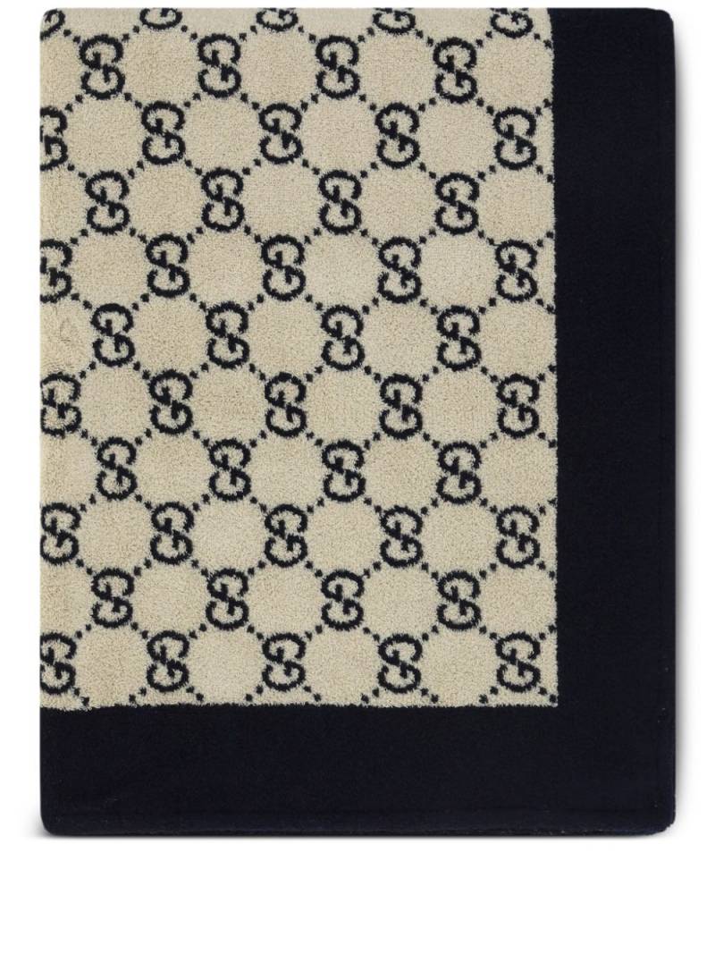 Gucci jacquard logo bath towel - Neutrals von Gucci