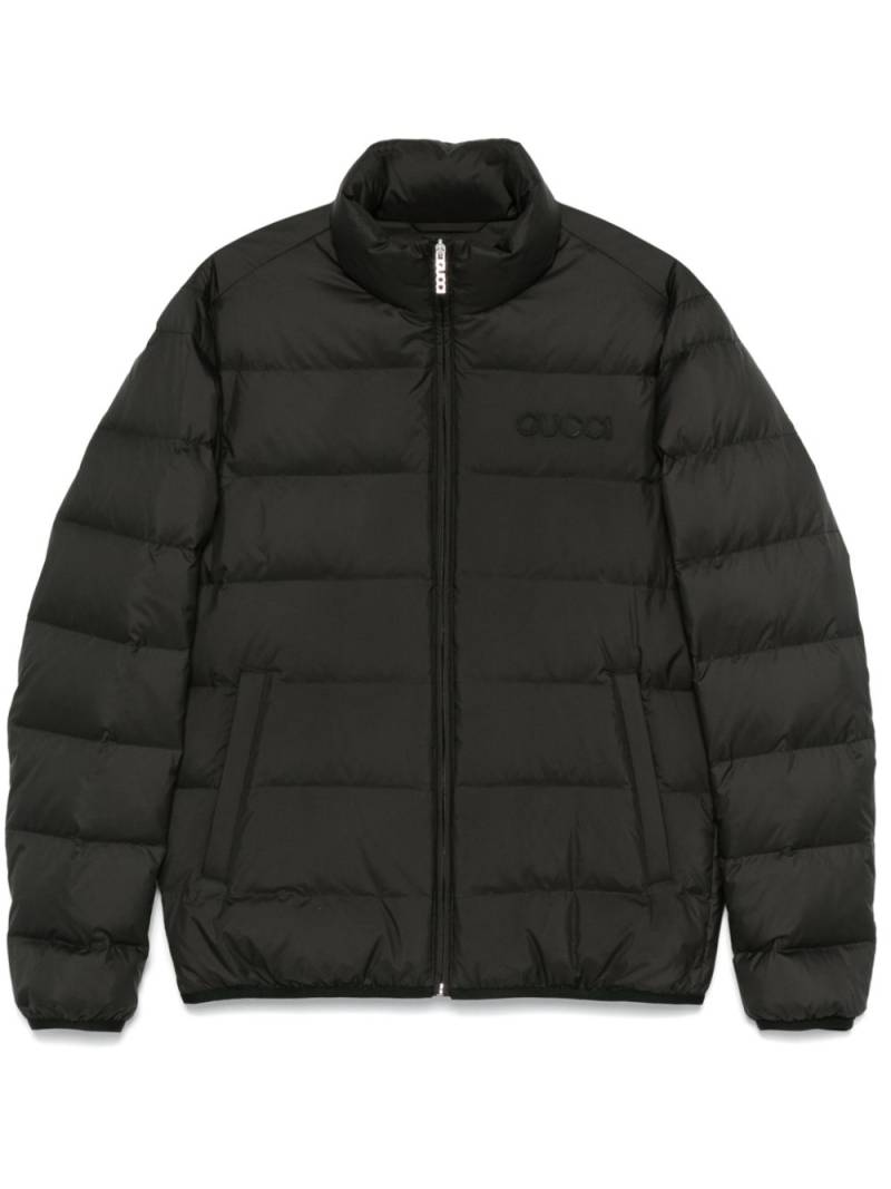 Gucci logo-embroidered puffer jacket - Grey von Gucci