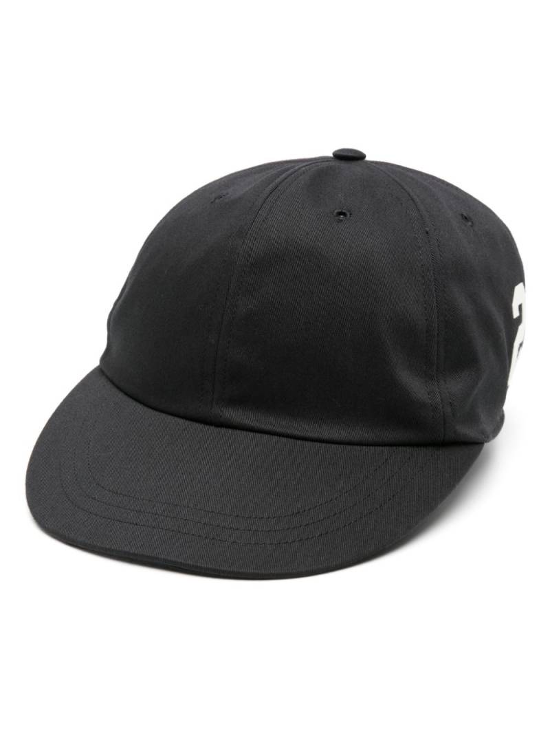 Gucci logo-flocked up-turn cap - Black von Gucci