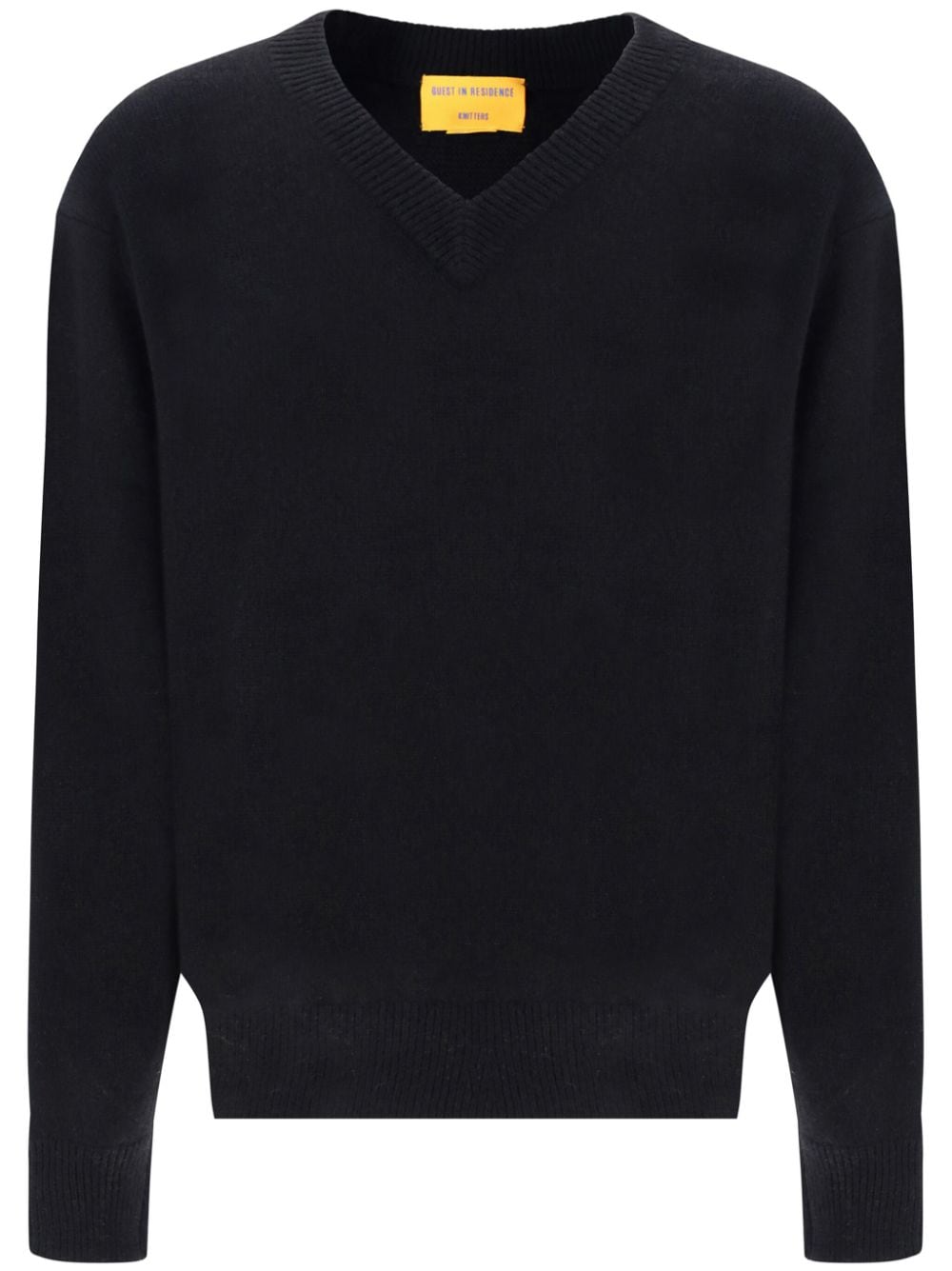 Guest In Residence v-neck sweater - Black von Guest In Residence