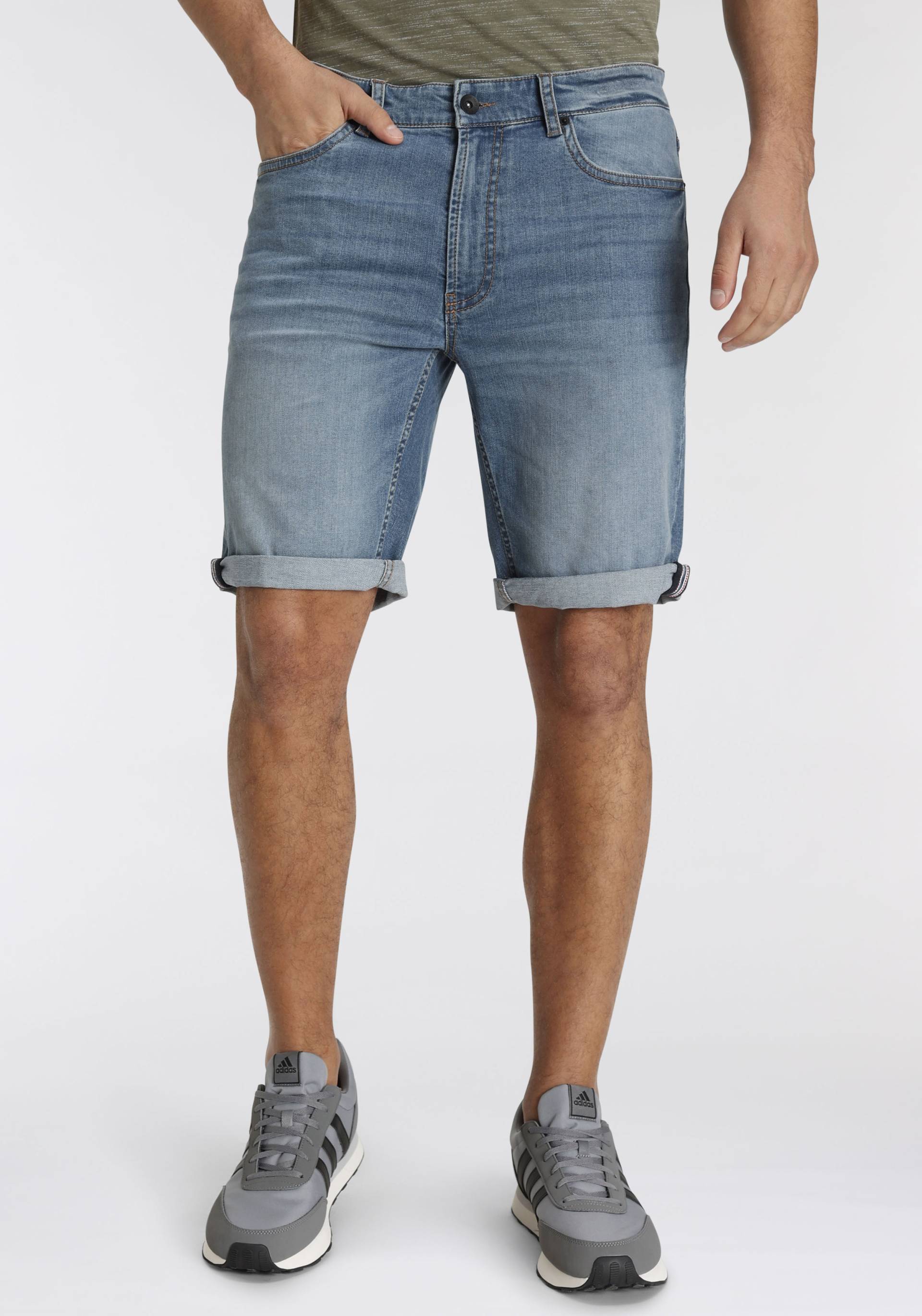 H.I.S Jeansshorts »DEYO«, gerader Schnitt, Used-Waschung, niedrige Leibhöhe von H.I.S