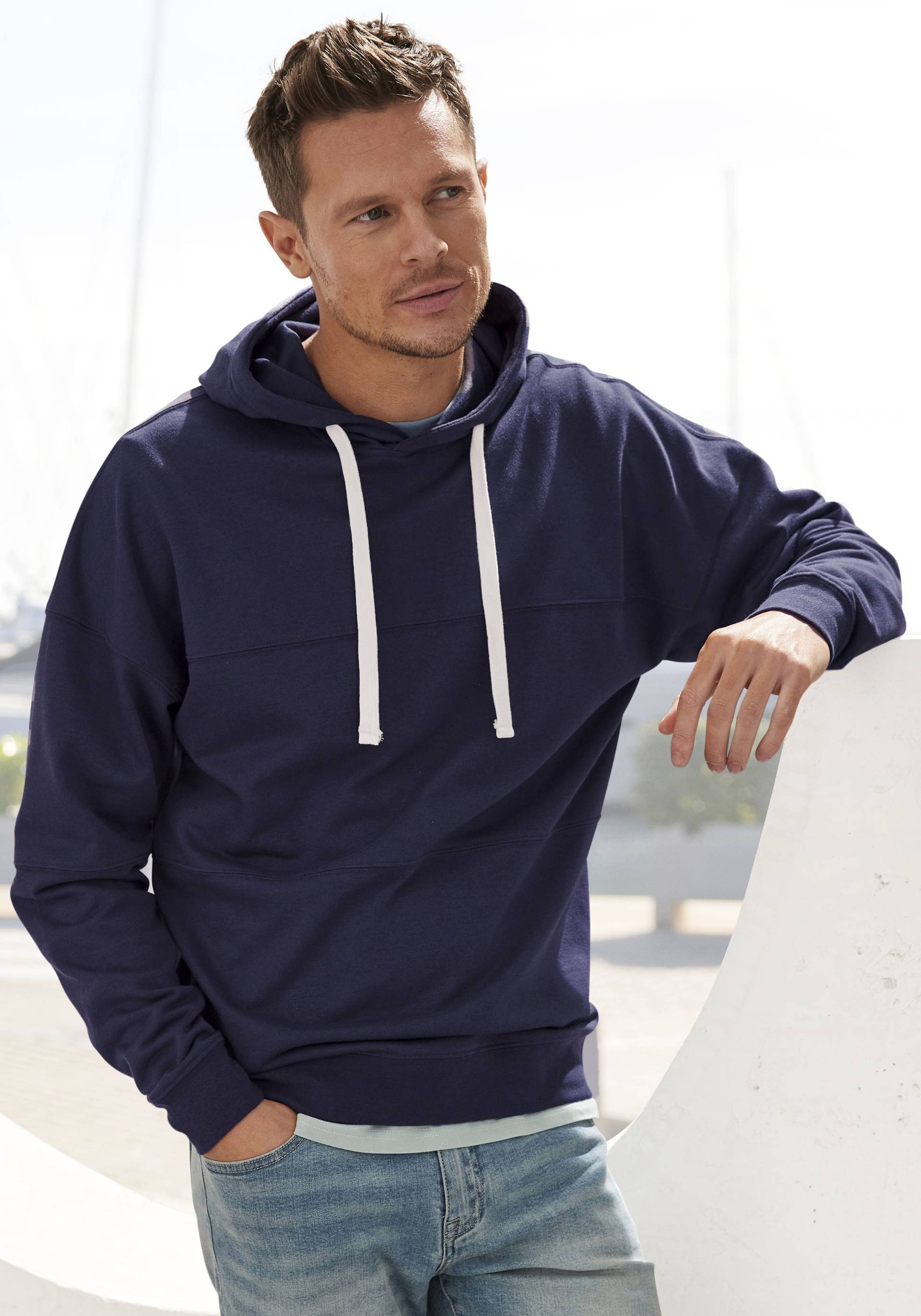 H.I.S Hoodie, Langarm Sweater mit Kapuze, aus Baumwollmischung H.I.S Hoodie, Langarm Sweater mit Kapuze, aus Baumwollmischung von H.I.S