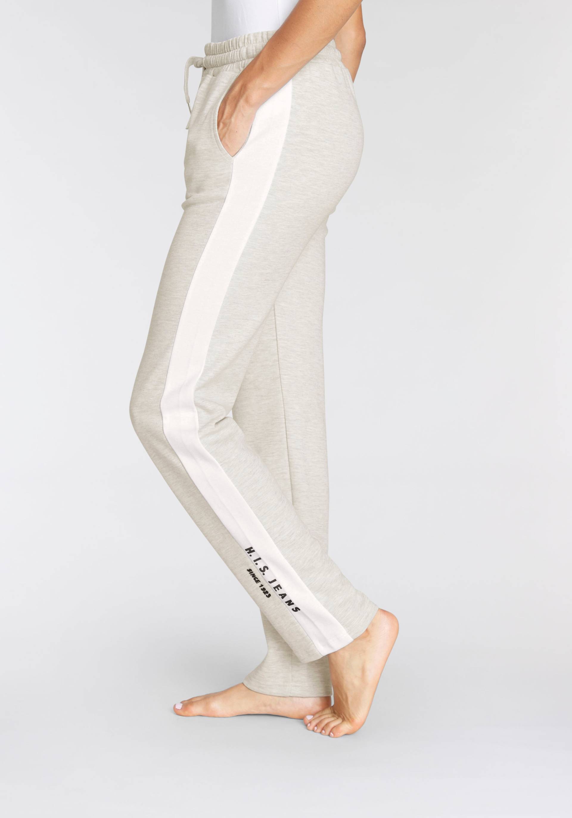 H.I.S Relaxhose, mit weissem Seitenstreifen und Logodruck, Loungeanzug H.I.S Relaxhose, mit weissem Seitenstreifen und Logodruck, Loungeanzug von H.I.S