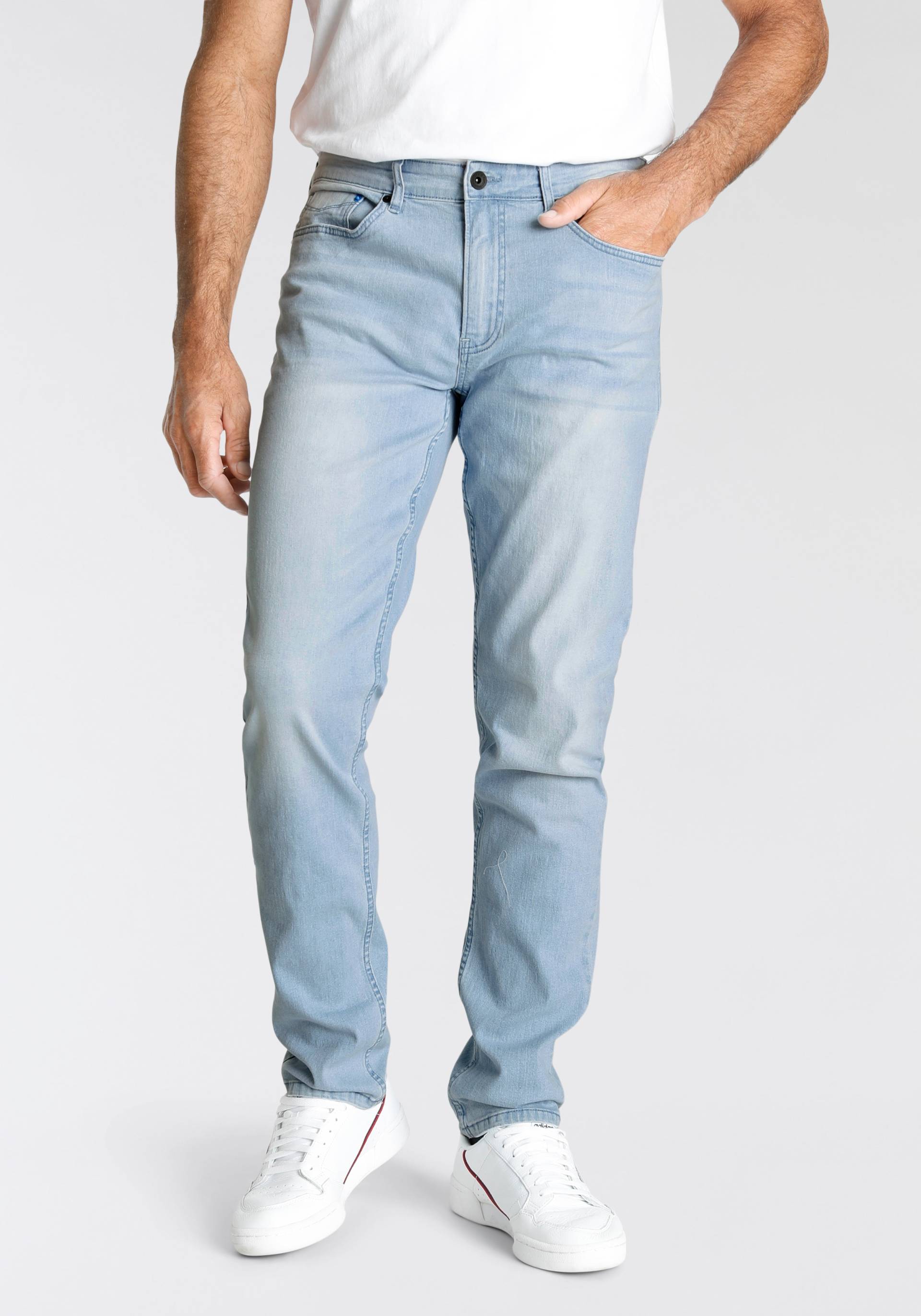 H.I.S Slim-fit-Jeans »FLUSH«, schmale Beinform, mit Used-Effekten, niedrige Leibhöhe H.I.S Slim-fit-Jeans »FLUSH«, schmale Beinform, mit Used-Effekten, niedrige Leibhöhe von H.I.S