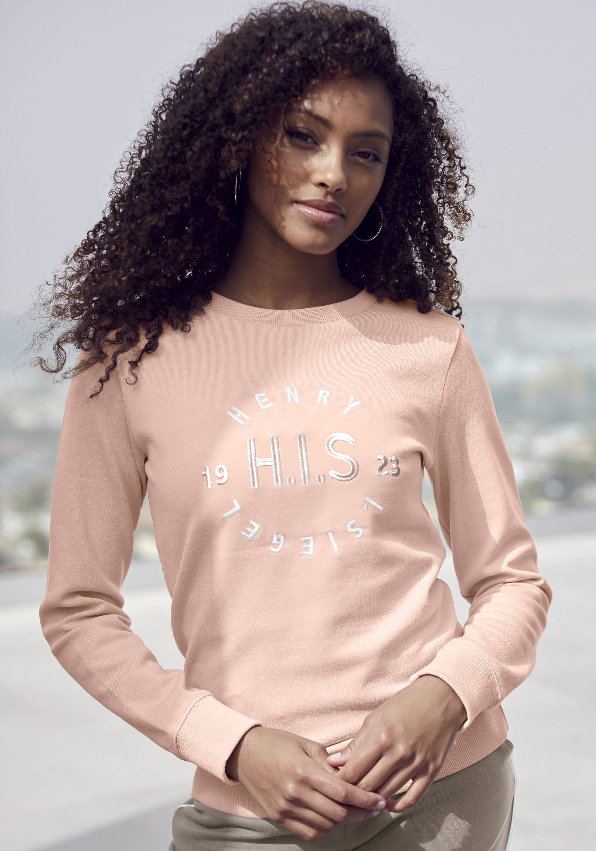 H.I.S Sweatshirt, mit grosser Logo Stickerei, Loungeanzug H.I.S Sweatshirt, mit grosser Logo Stickerei, Loungeanzug von H.I.S