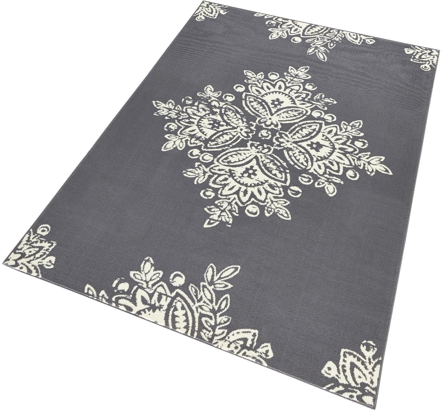 HANSE Home Teppich »Blossom«, rechteckig, 9 mm Höhe, Kurzflor, Florales Ornament, ringsum gekettelt, Robust, Pflegleicht HANSE Home Teppich »Blossom«, rechteckig, 9 mm Höhe, Kurzflor, Florales Ornament, ringsum gekettelt, Robust, Pflegleicht von HANSE Home