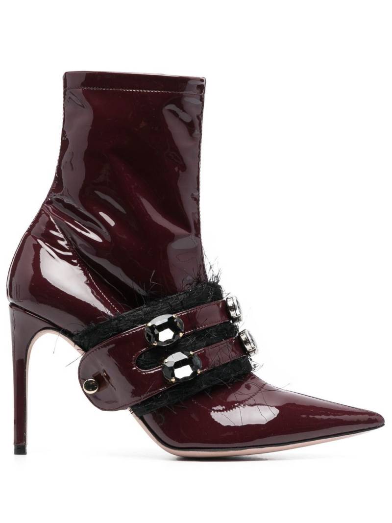 HARDOT crystal-embellished patent boots - Red von HARDOT