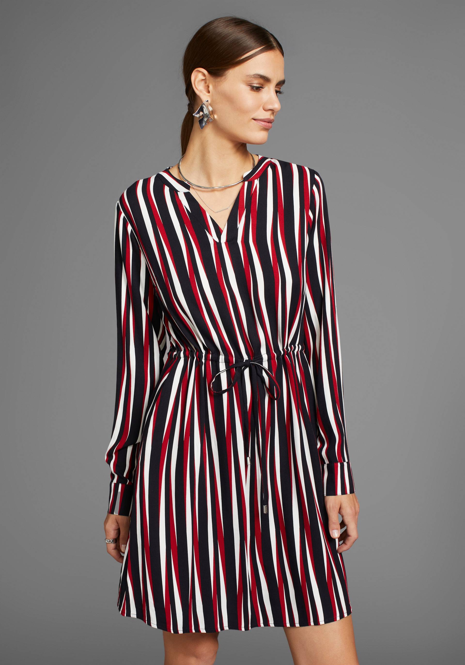 HECHTER PARIS Blusenkleid, mit elegantem Print - NEUE KOLLEKTION HECHTER PARIS Blusenkleid, mit elegantem Print - NEUE KOLLEKTION von HECHTER PARIS