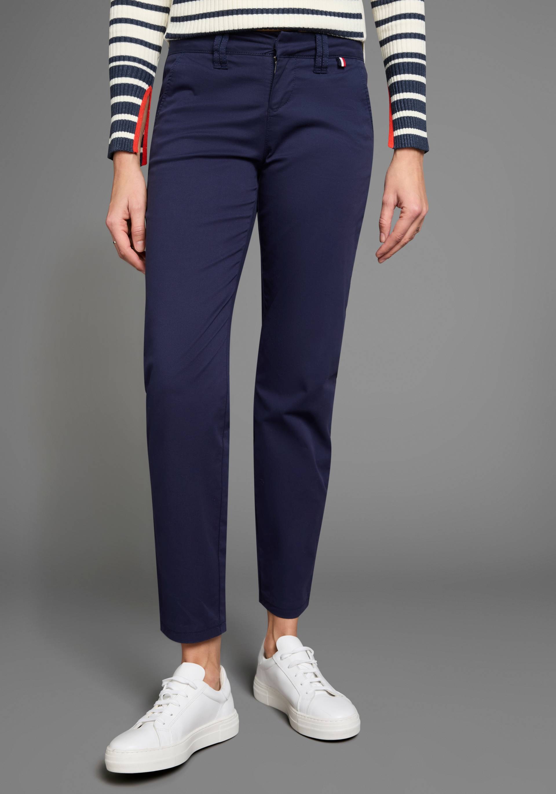 HECHTER PARIS Chinohose, im geraden Schnitt - NEUE KOLLEKTION HECHTER PARIS Chinohose, im geraden Schnitt - NEUE KOLLEKTION von HECHTER PARIS