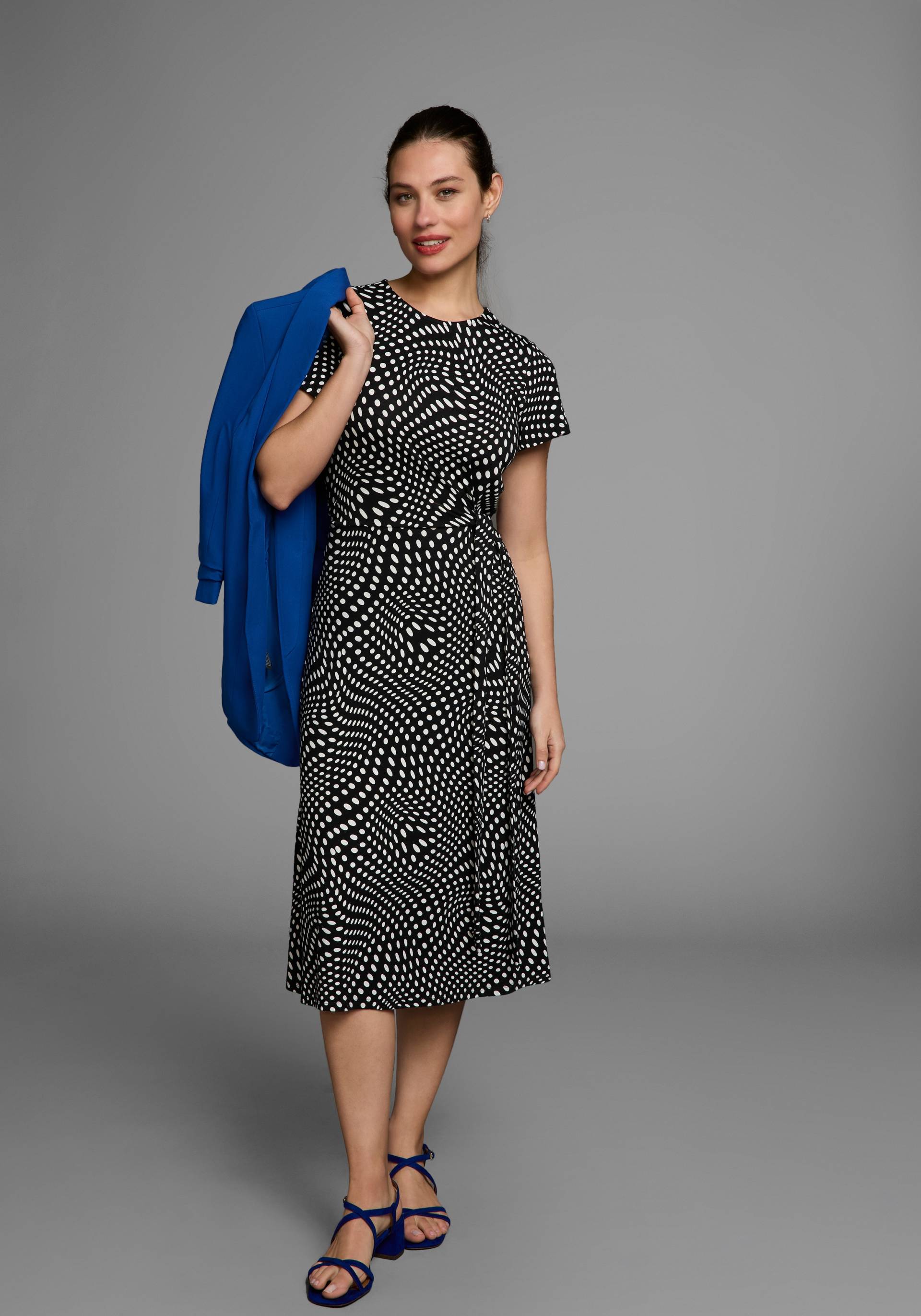 HECHTER PARIS Druckkleid, mit Wickeldetail und Midiform - NEUE KOLLEKTION HECHTER PARIS Druckkleid, mit Wickeldetail und Midiform - NEUE KOLLEKTION von HECHTER PARIS