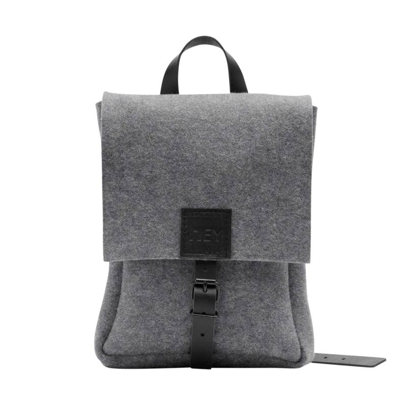 Toni Rucksack, Farbe anthrazit, Grösse b. 22 × h. 28 cm von HEY-SIGN