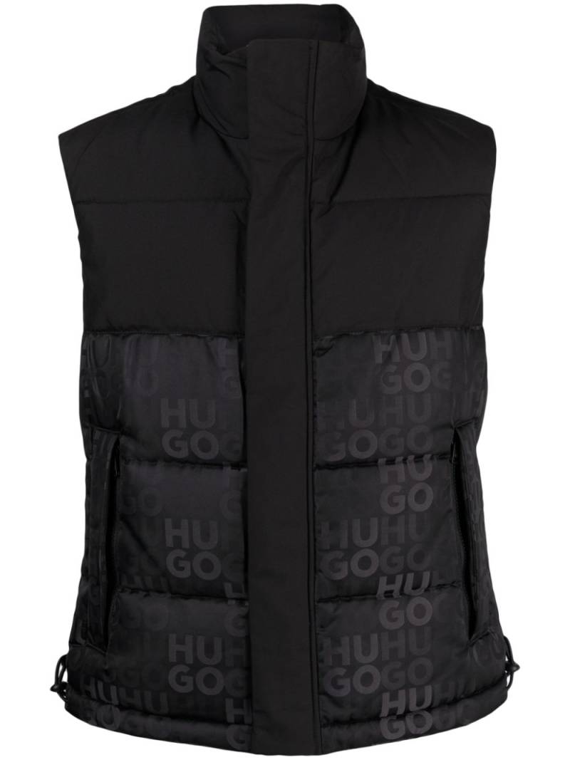 HUGO engraved-logo padded gilet - Black von HUGO