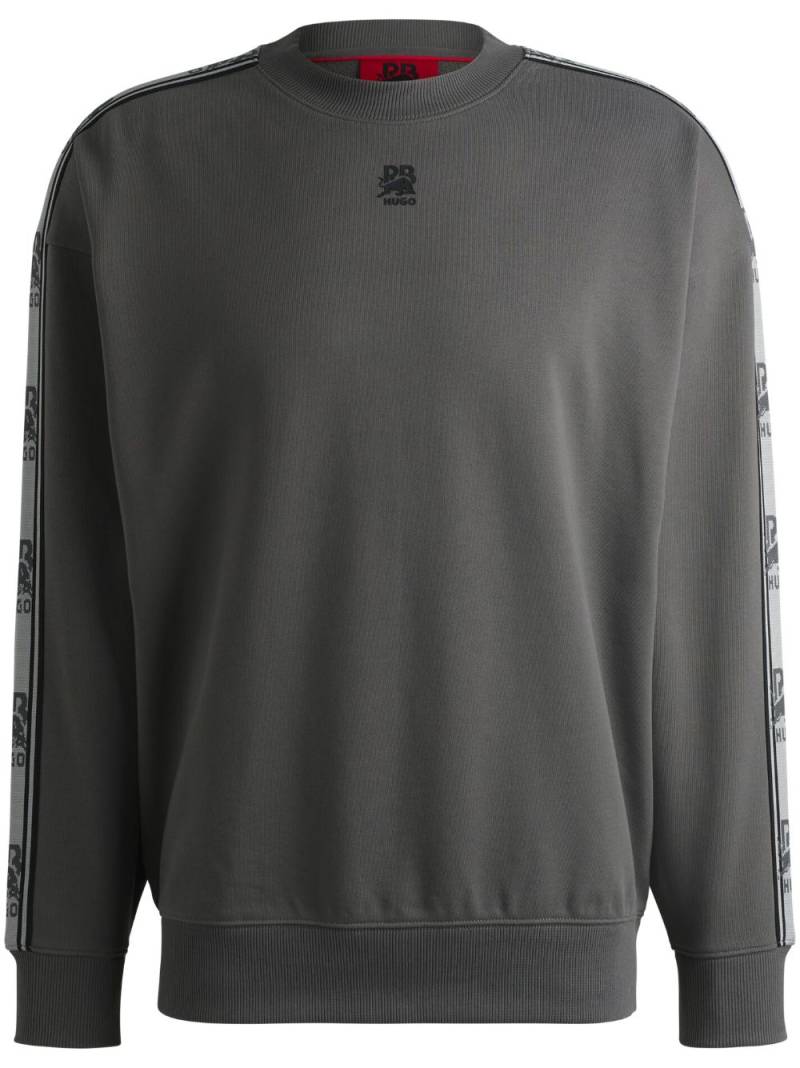 HUGO logo-tape sweatshirt - Grey von HUGO