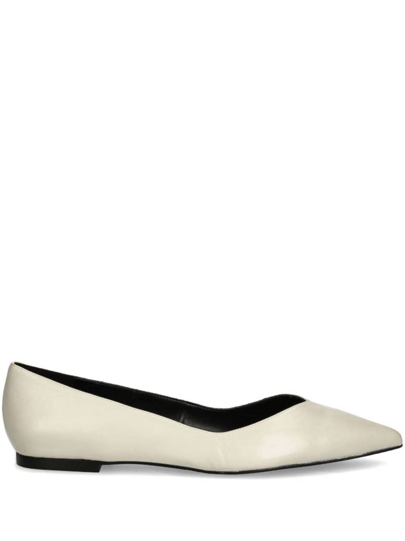 HUGO pointed-toe ballet flats - Neutrals von HUGO