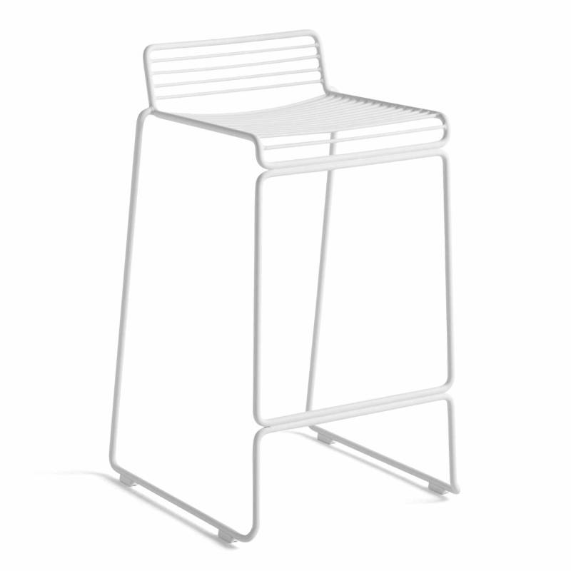 Hee Bar Stool Low, Farbe weiss pulverbeschichtet von Hay