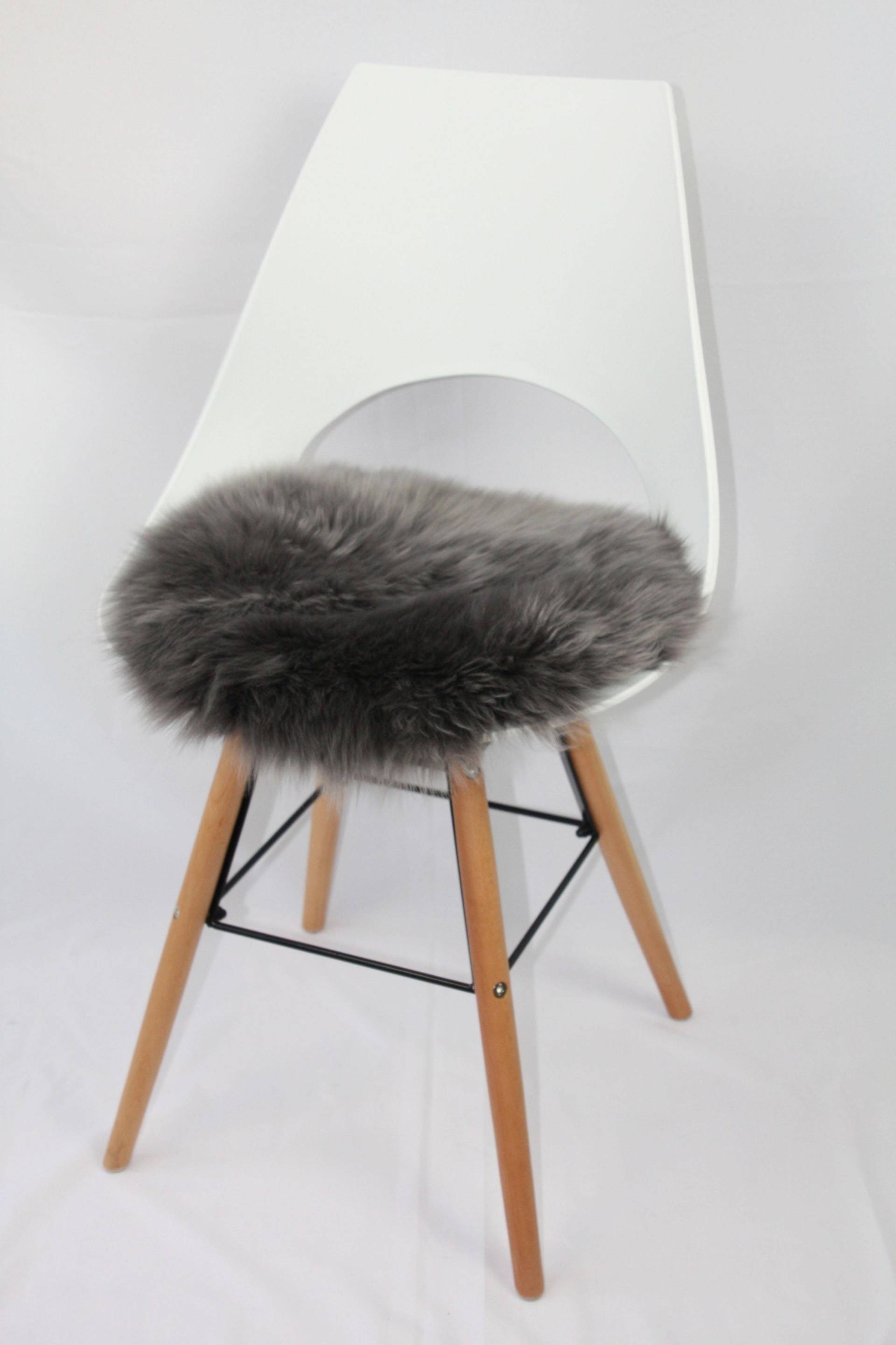 Heitmann Felle Stuhlkissen »Lamm, Sitzauflage rund«, Ø 45 cm, echtes Lammfell, waschbar, auch als 2er oder 4er Set Heitmann Felle Stuhlkissen »Lamm, Sitzauflage rund«, Ø 45 cm, echtes Lammfell, waschbar, auch als 2er oder 4er Set von Heitmann Felle