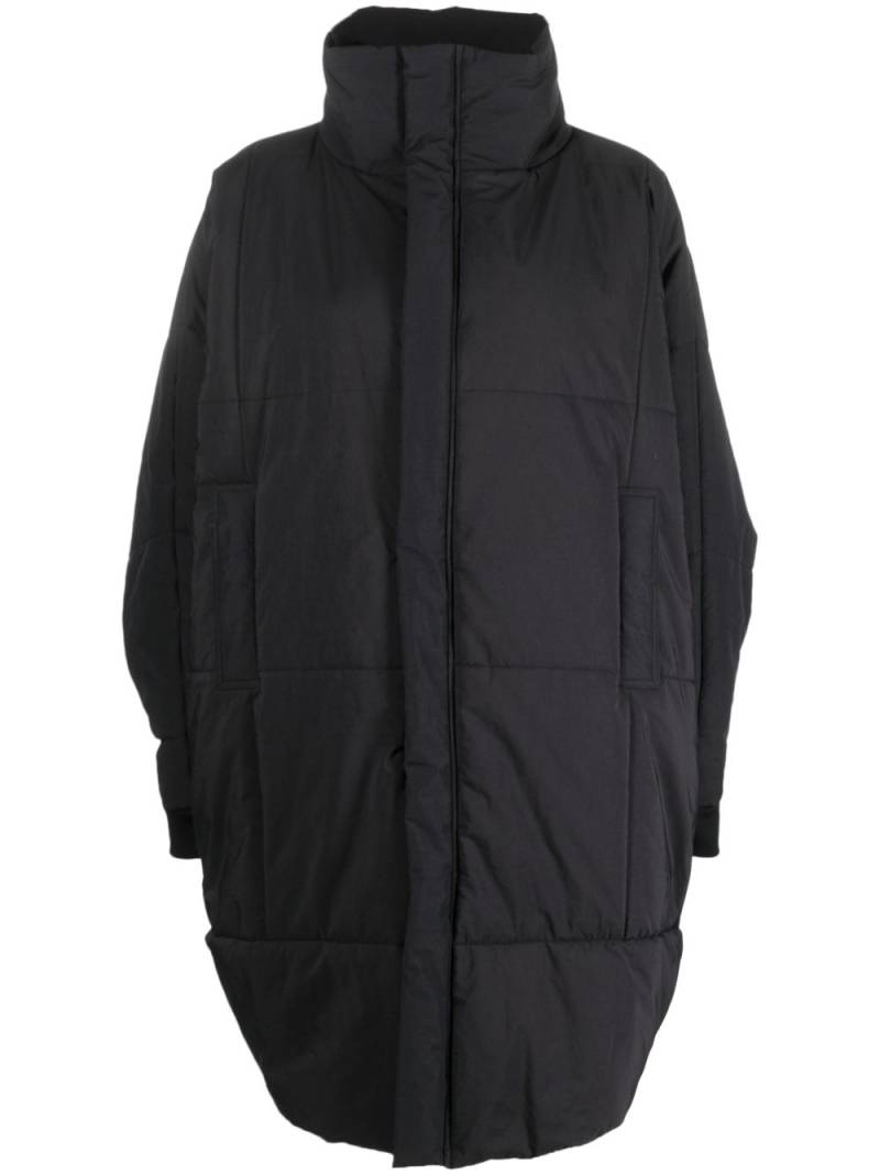 Henrik Vibskov Duvet high-neck oversized coat - Black von Henrik Vibskov