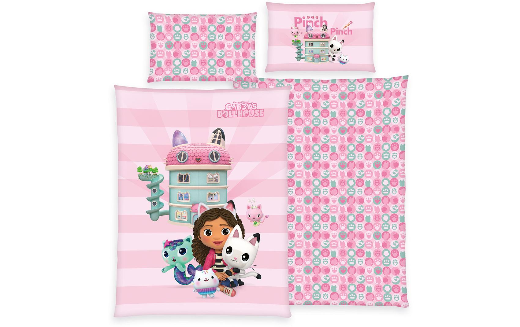 Herding Kinderbettwäsche »Gabbys Dollhouse 160 x 210 cm + 65 x 100 cm« Herding Kinderbettwäsche »Gabbys Dollhouse 160 x 210 cm + 65 x 100 cm« von Herding