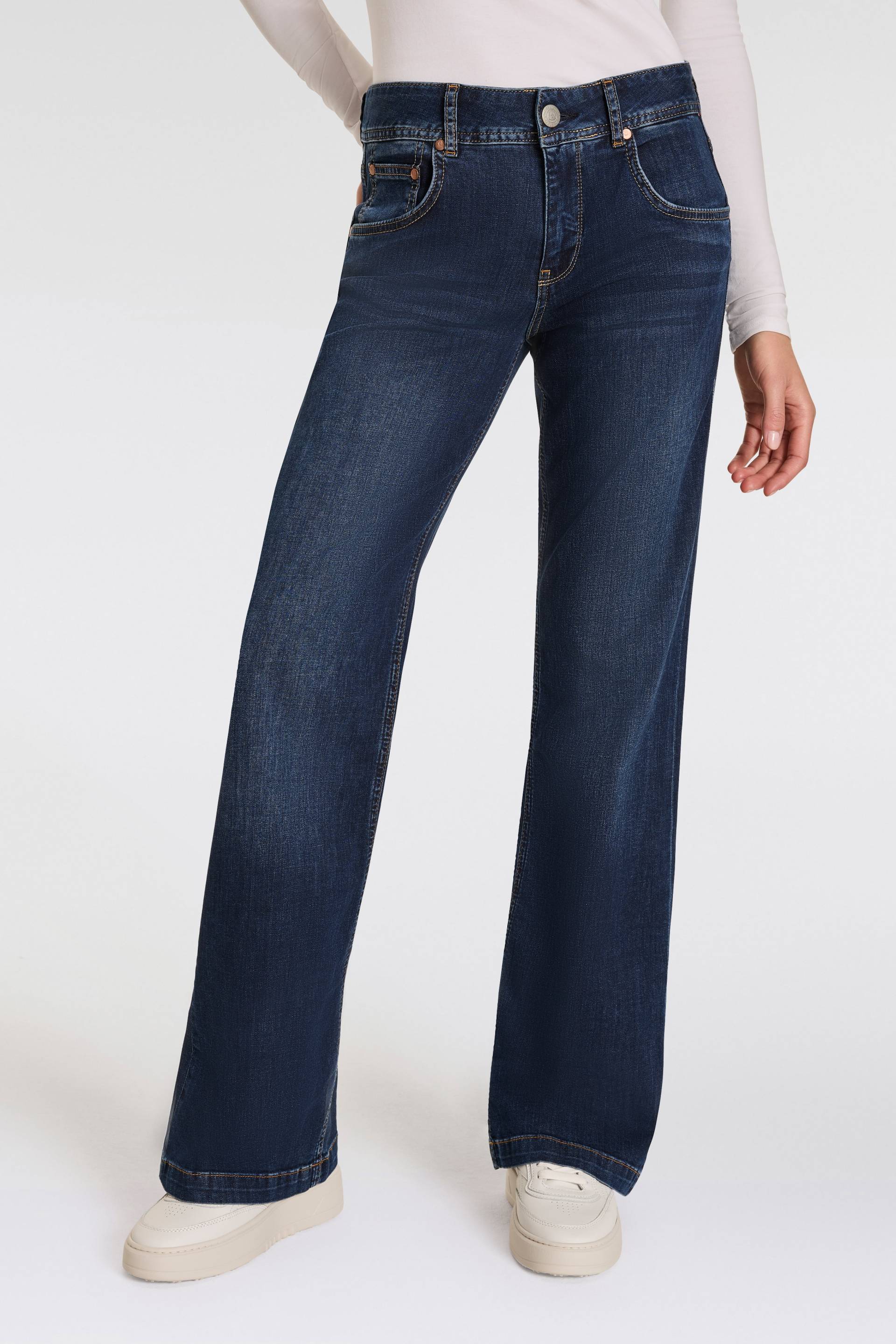 Herrlicher 5-Pocket-Jeans »Edna Recycled Denim Light«, im Flared Fit von Herrlicher