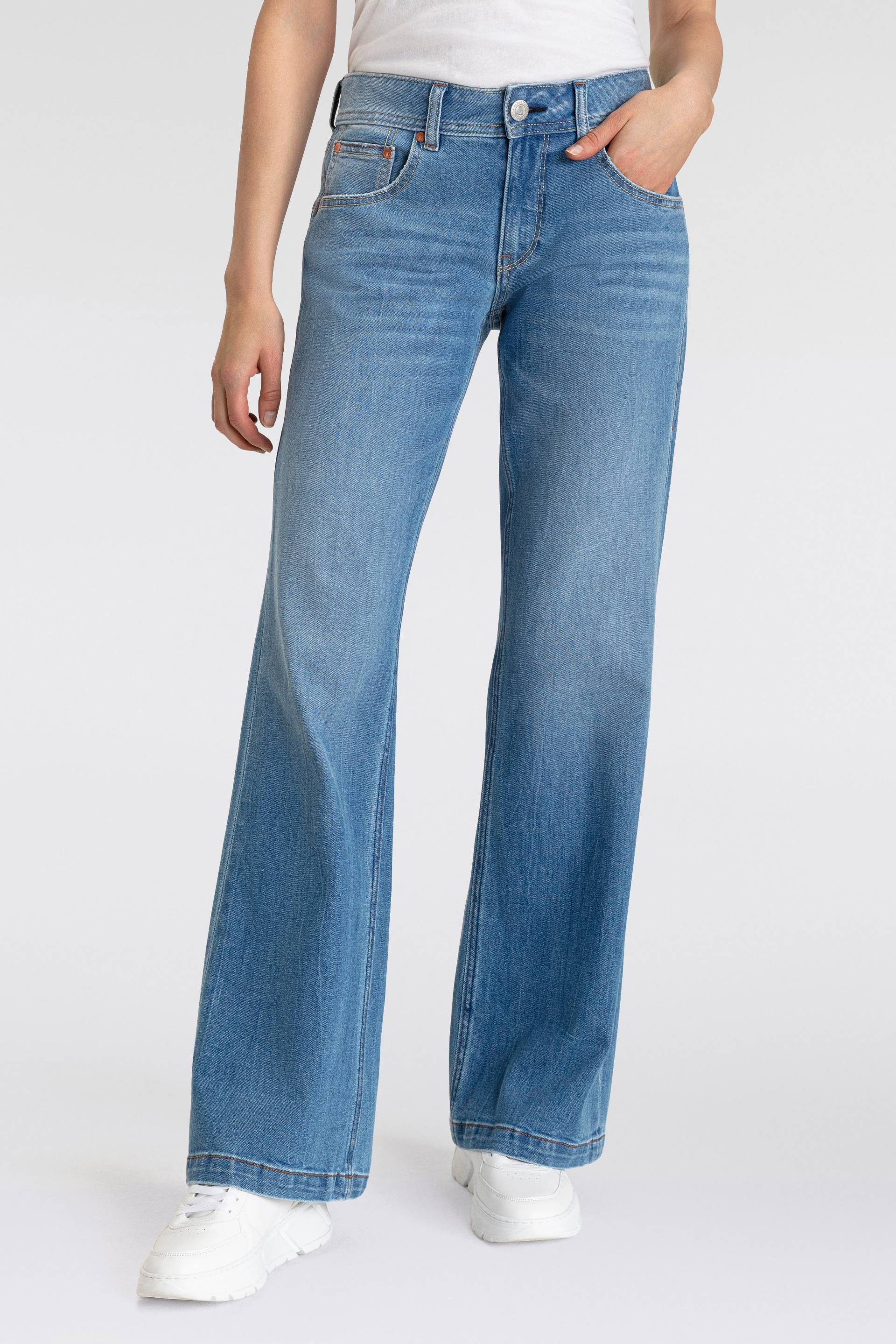 Herrlicher Bootcut-Jeans »Edna Denim Comfort« Herrlicher Bootcut-Jeans »Edna Denim Comfort« von Herrlicher