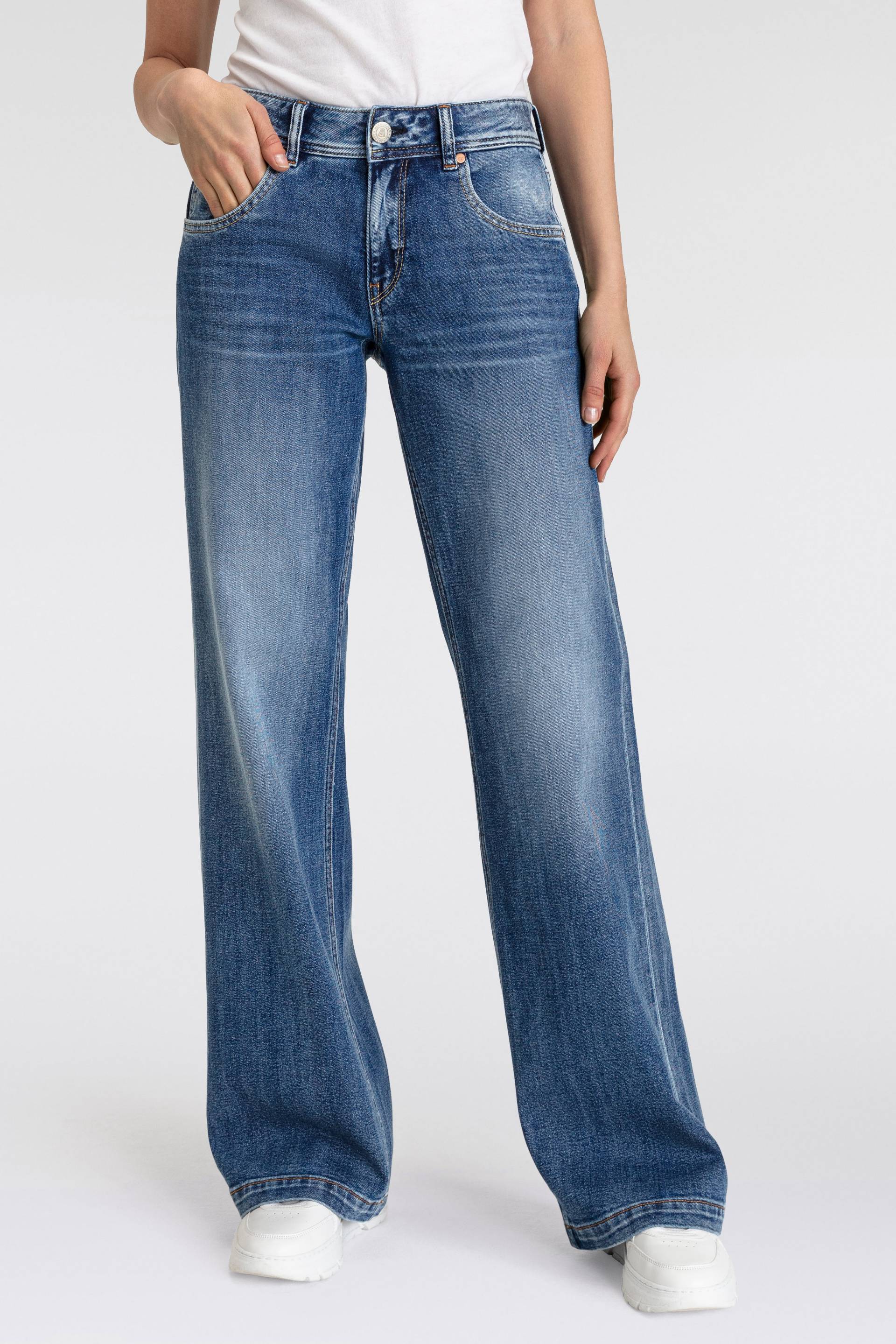 Herrlicher Bootcut-Jeans »Edna Denim Comfort« Herrlicher Bootcut-Jeans »Edna Denim Comfort« von Herrlicher