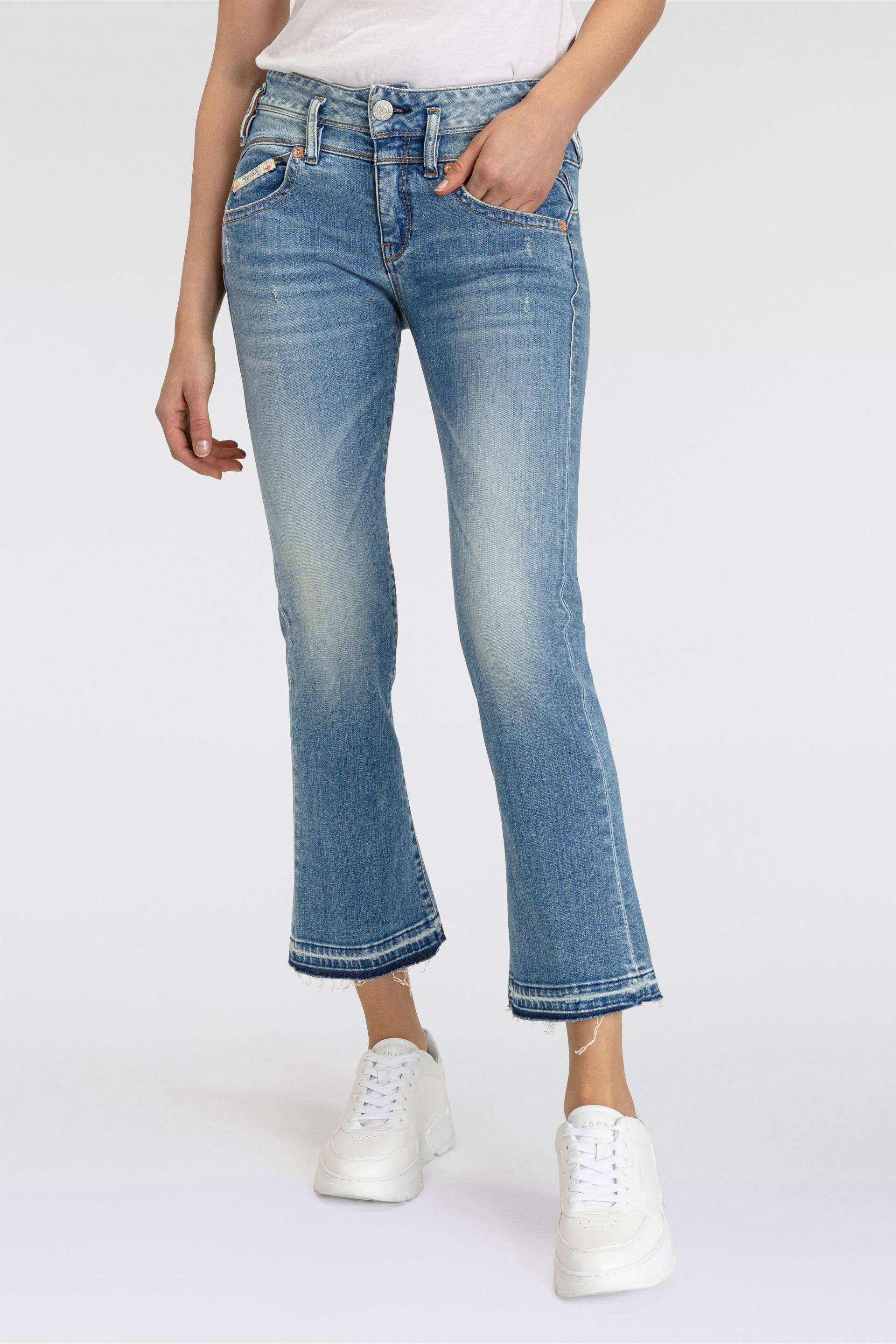 Herrlicher Bootcut-Jeans »Pearl Boot Cropped Organic Denim«, mit offenem Saum von Herrlicher