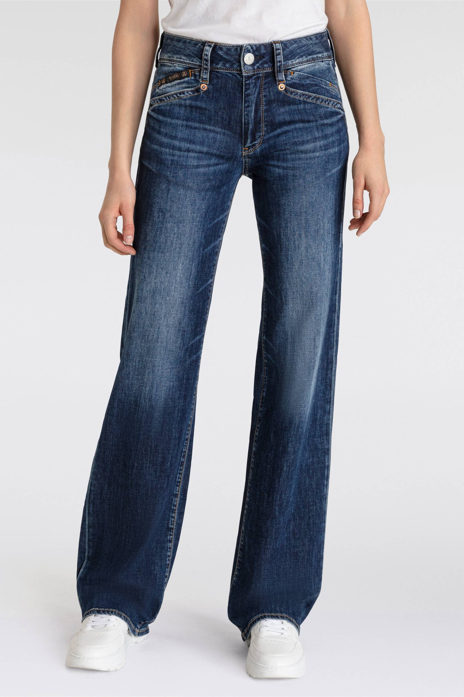 Herrlicher Bootcut-Jeans »Prime New Recycled Denim Light«, mit Stretch von Herrlicher