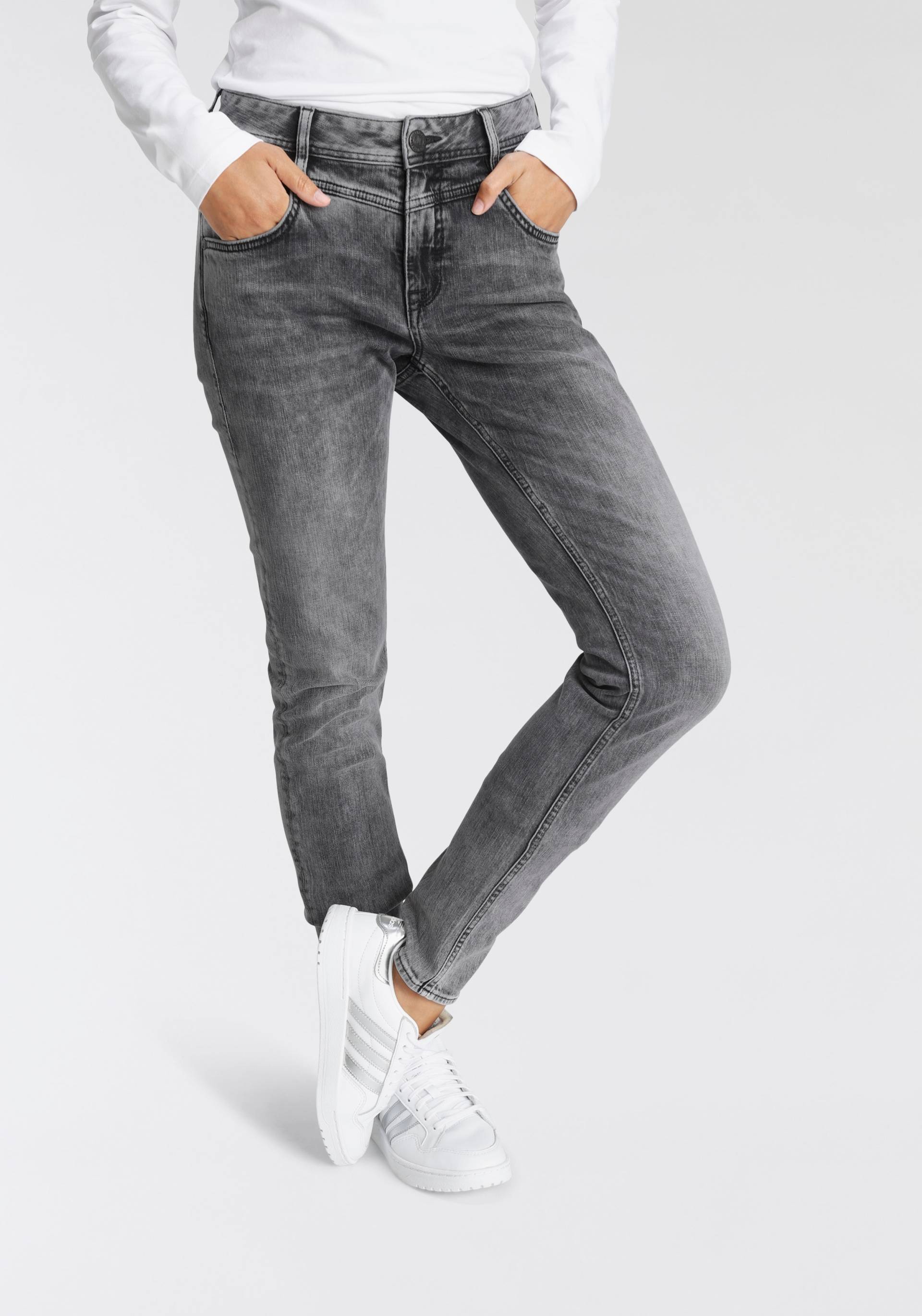 Herrlicher Slim-fit-Jeans »PEPPY SLIM POWERSTRETCH«, Normal Waist von Herrlicher