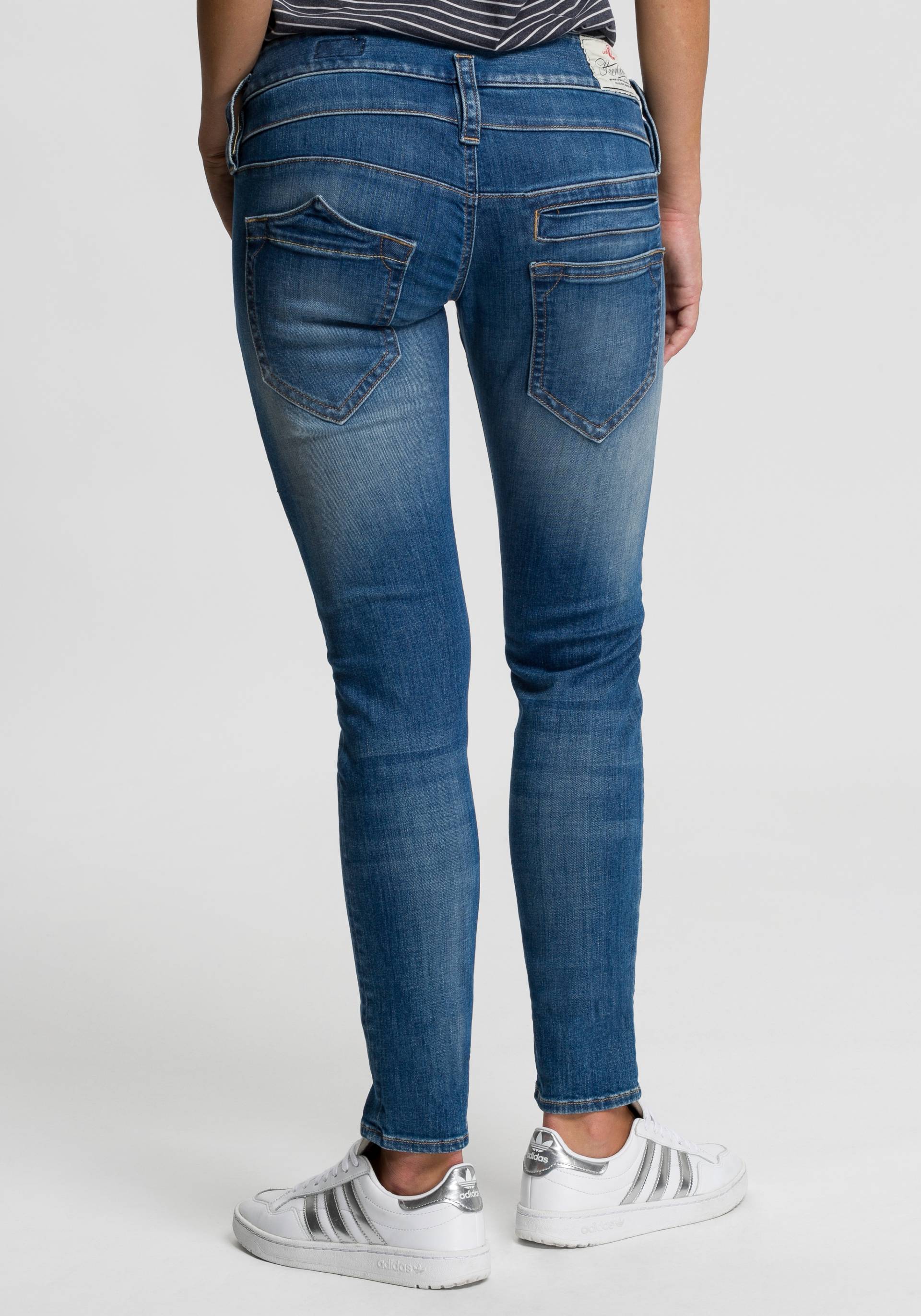 Herrlicher Slim-fit-Jeans »PITCH SLIM ORGANIC«, Vintage-Style mit Abriebeffekten Herrlicher Slim-fit-Jeans »PITCH SLIM ORGANIC«, Vintage-Style mit Abriebeffekten von Herrlicher