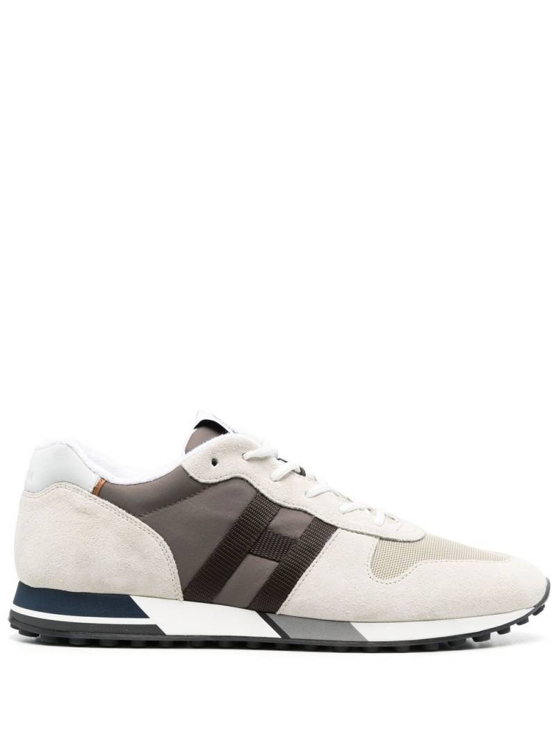 Hogan logo-patch leather sneakers - Neutrals von Hogan