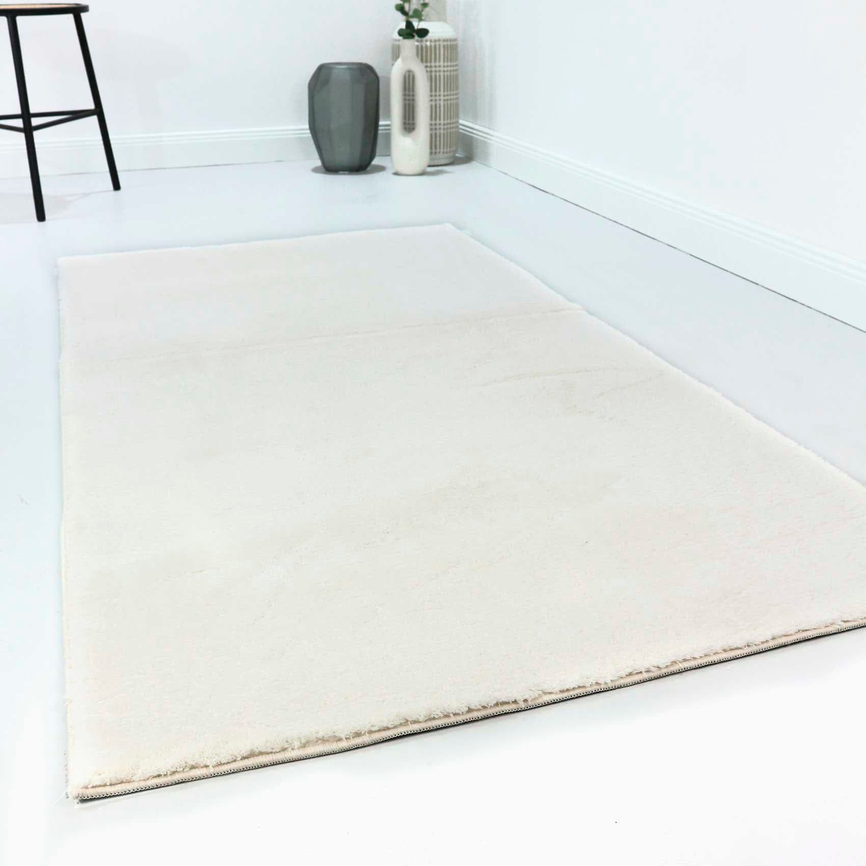 Homie Living Teppich »Lago«, rechteckig, 19 mm Höhe, Kurzflor, Uni Farben, ideal im Wohnzimmer & Schlafzimmer Homie Living Teppich »Lago«, rechteckig, 19 mm Höhe, Kurzflor, Uni Farben, ideal im Wohnzimmer & Schlafzimmer von Homie Living