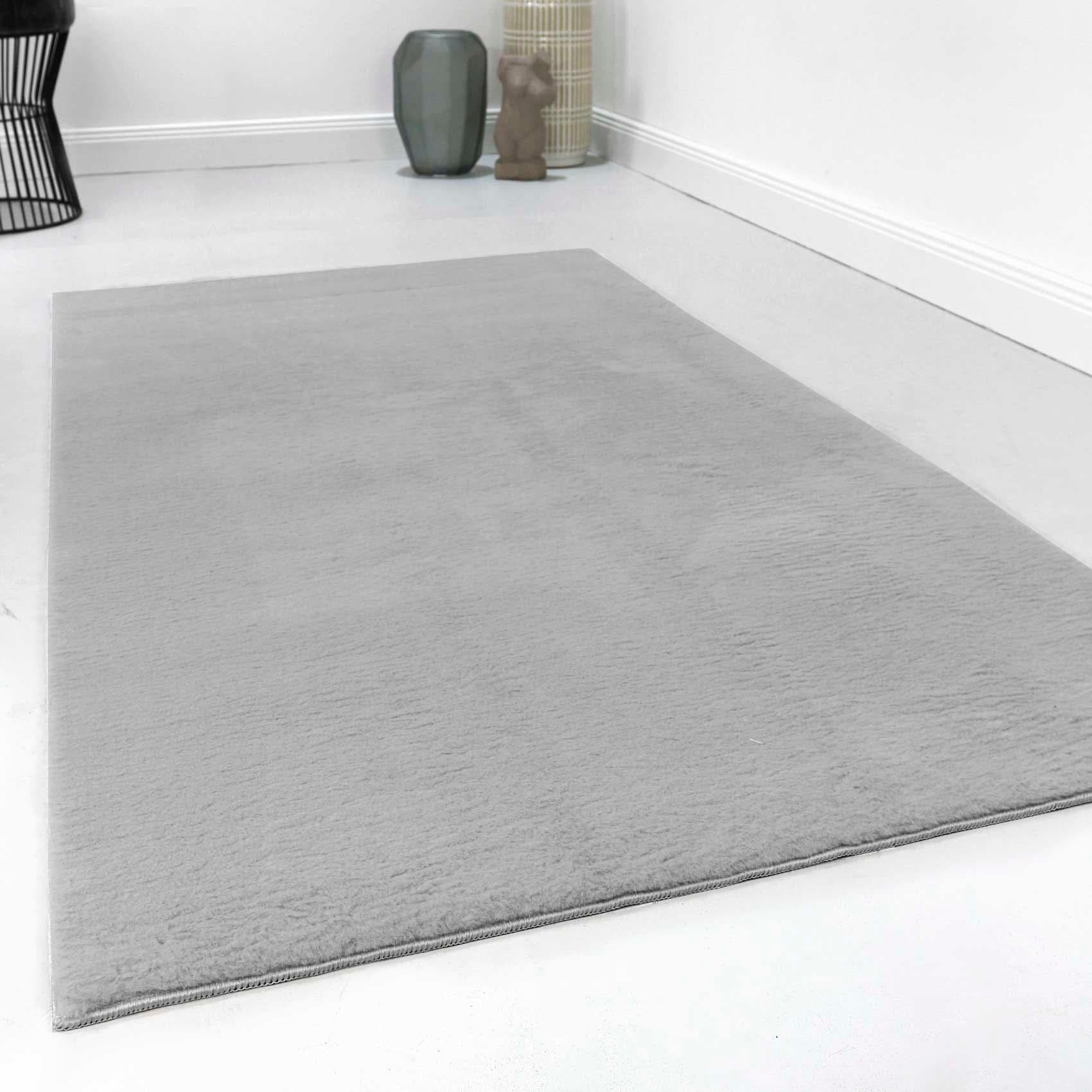 Homie Living Teppich »Villa Rosso«, rechteckig, 15 mm Höhe, Kurzflor, Uni Farben, leicht glänzende Optik Homie Living Teppich »Villa Rosso«, rechteckig, 15 mm Höhe, Kurzflor, Uni Farben, leicht glänzende Optik von Homie Living