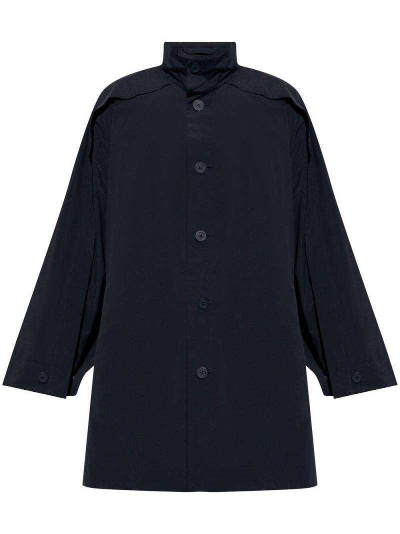 Homme Plissé Issey Miyake Wing stand-collar mid-length coat - Blue von Homme Plissé Issey Miyake