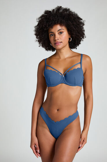 Hunkemöller Bikini Slip mit hohem Beinausschnitt Scallop Blau Hunkemöller Bikini Slip mit hohem Beinausschnitt Scallop Blau von Hunkemöller
