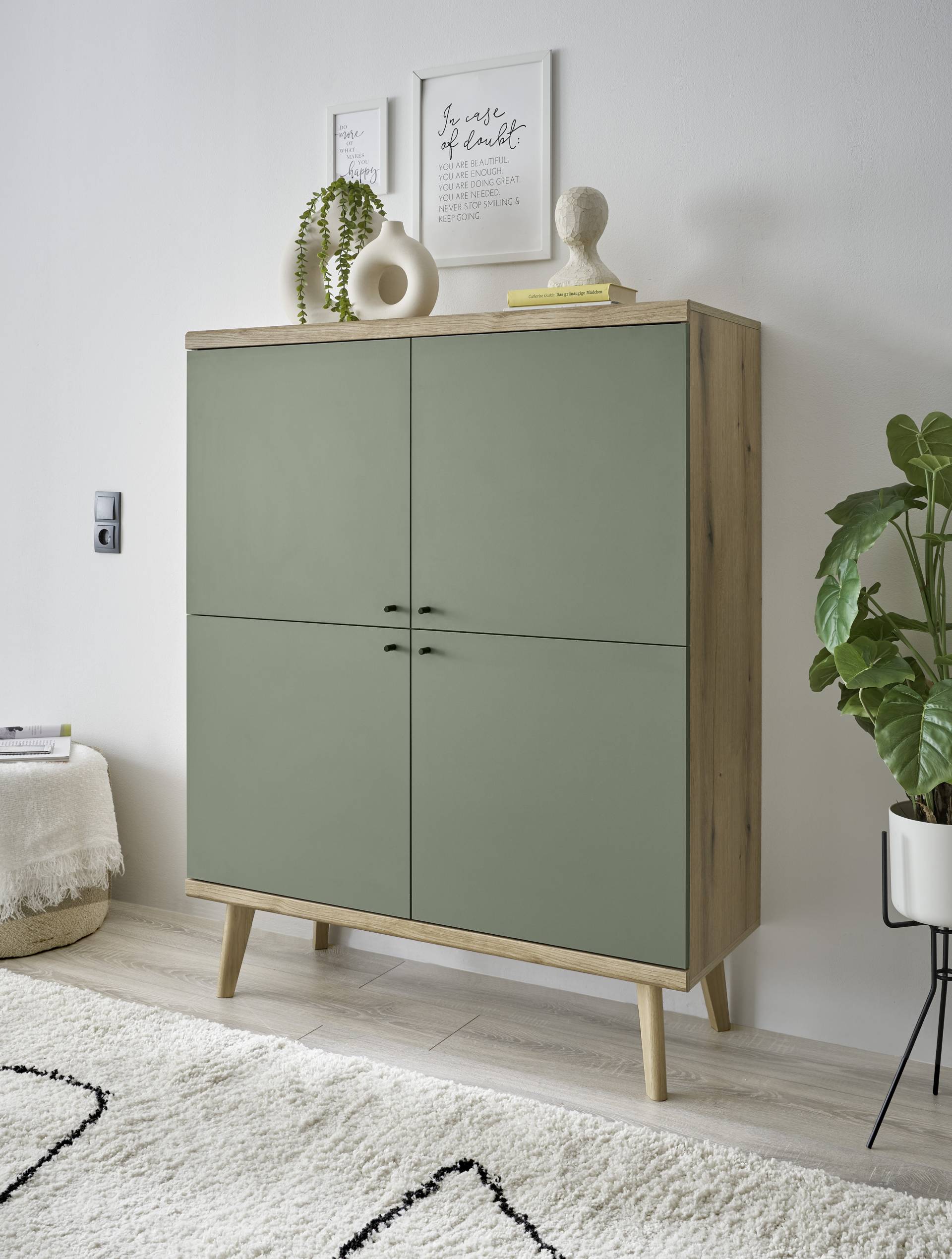 INOSIGN Highboard »MAVAS«, in moderner Trendfarbe, Griffe aus Metall (Schwarz), Höhe 134 cm von INOSIGN