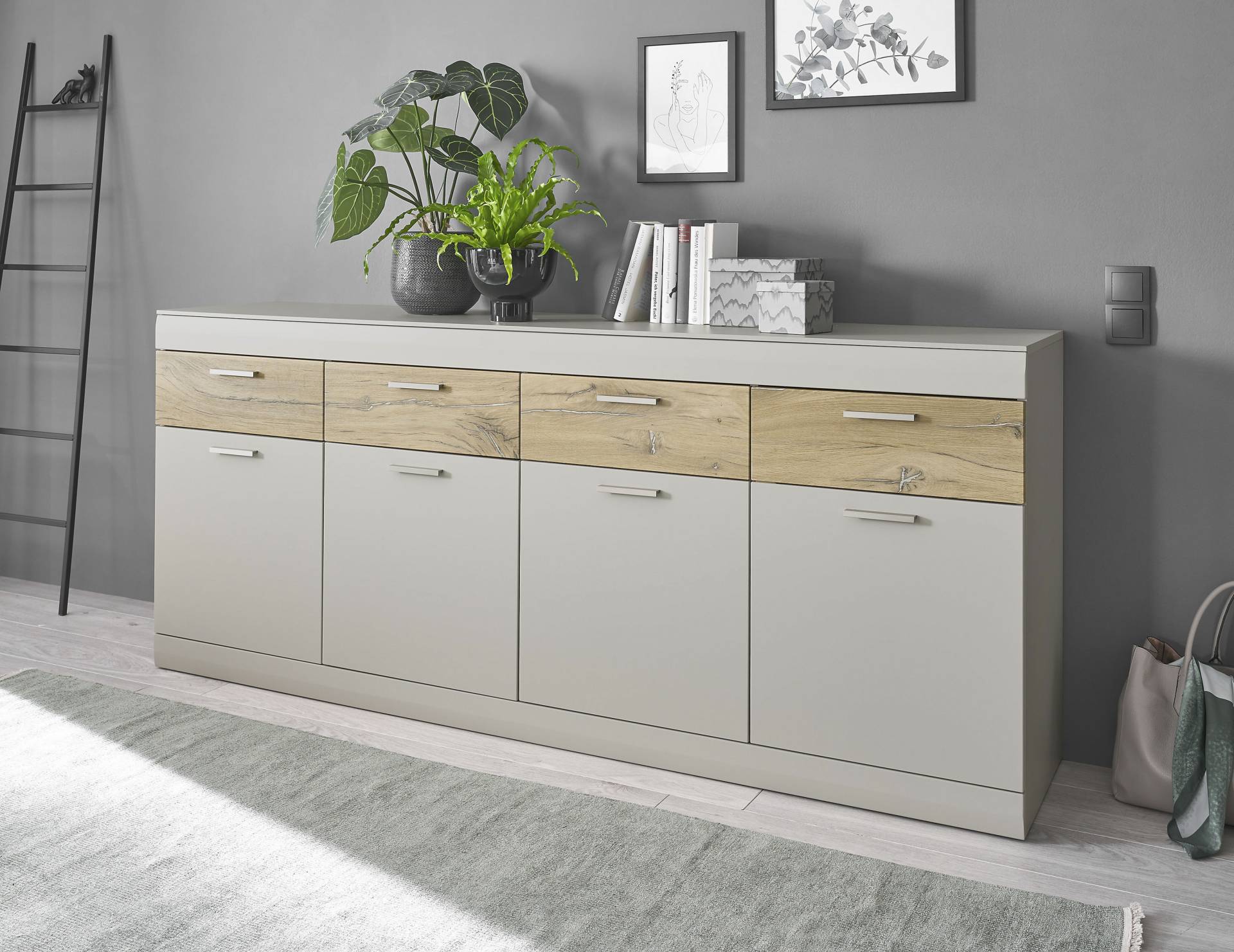 INOSIGN Sideboard »SCARA«, mit Applikation Zinneiche Dekor, Breite 200 cm, mit Softclose-Funktion von INOSIGN