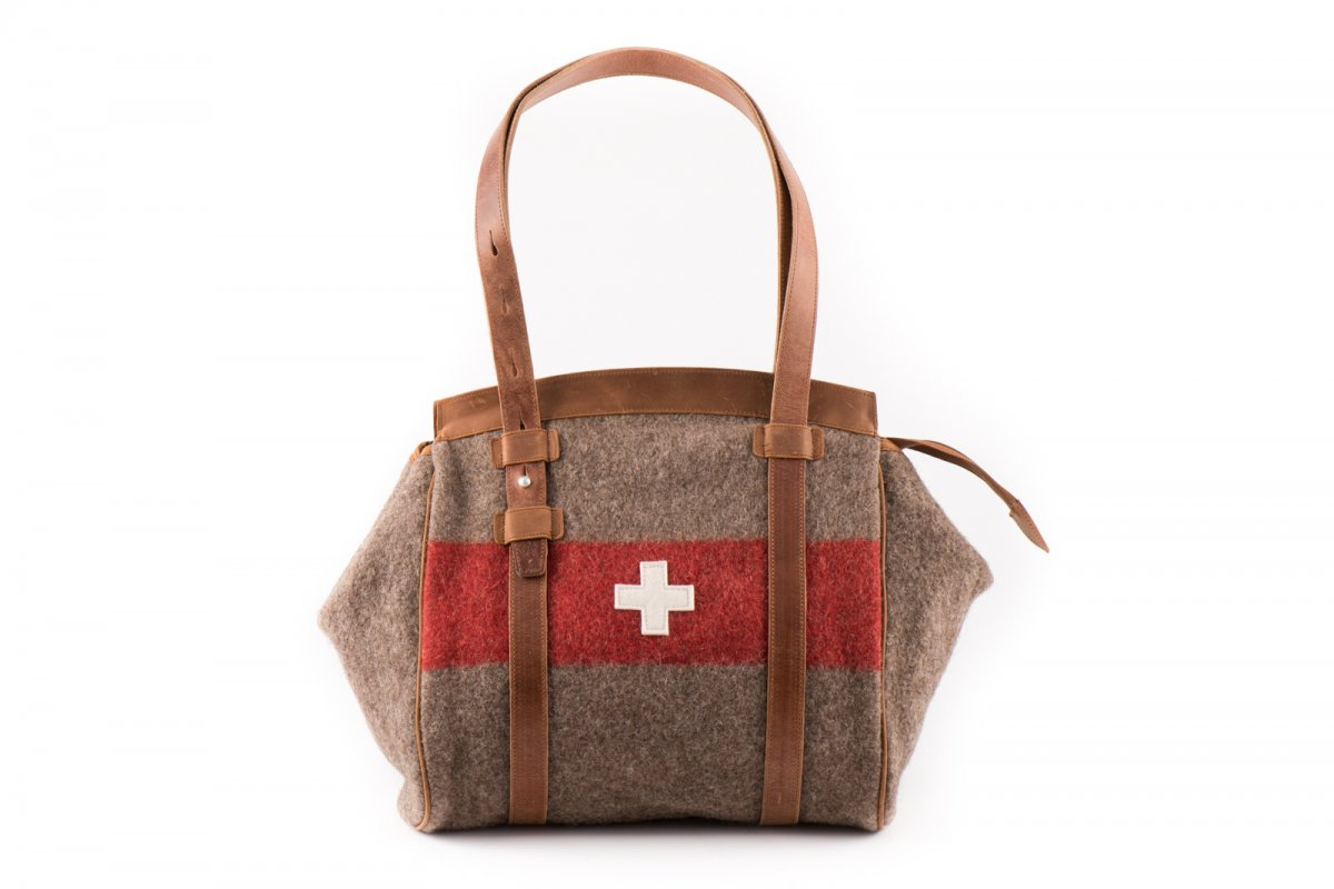 Henkeltasche mit CH-Kreuz - Army Recycling von ISDA