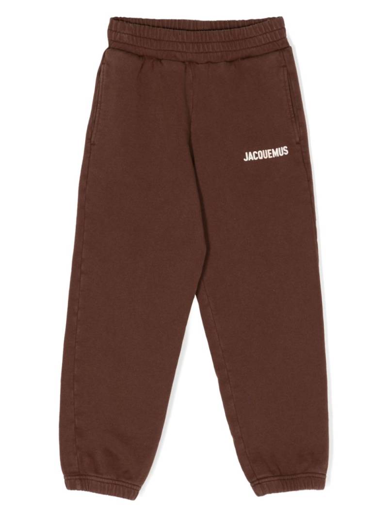 JACQUEMUS L'ENFANT logo-print cotton jogging bottoms - Brown von JACQUEMUS L'ENFANT