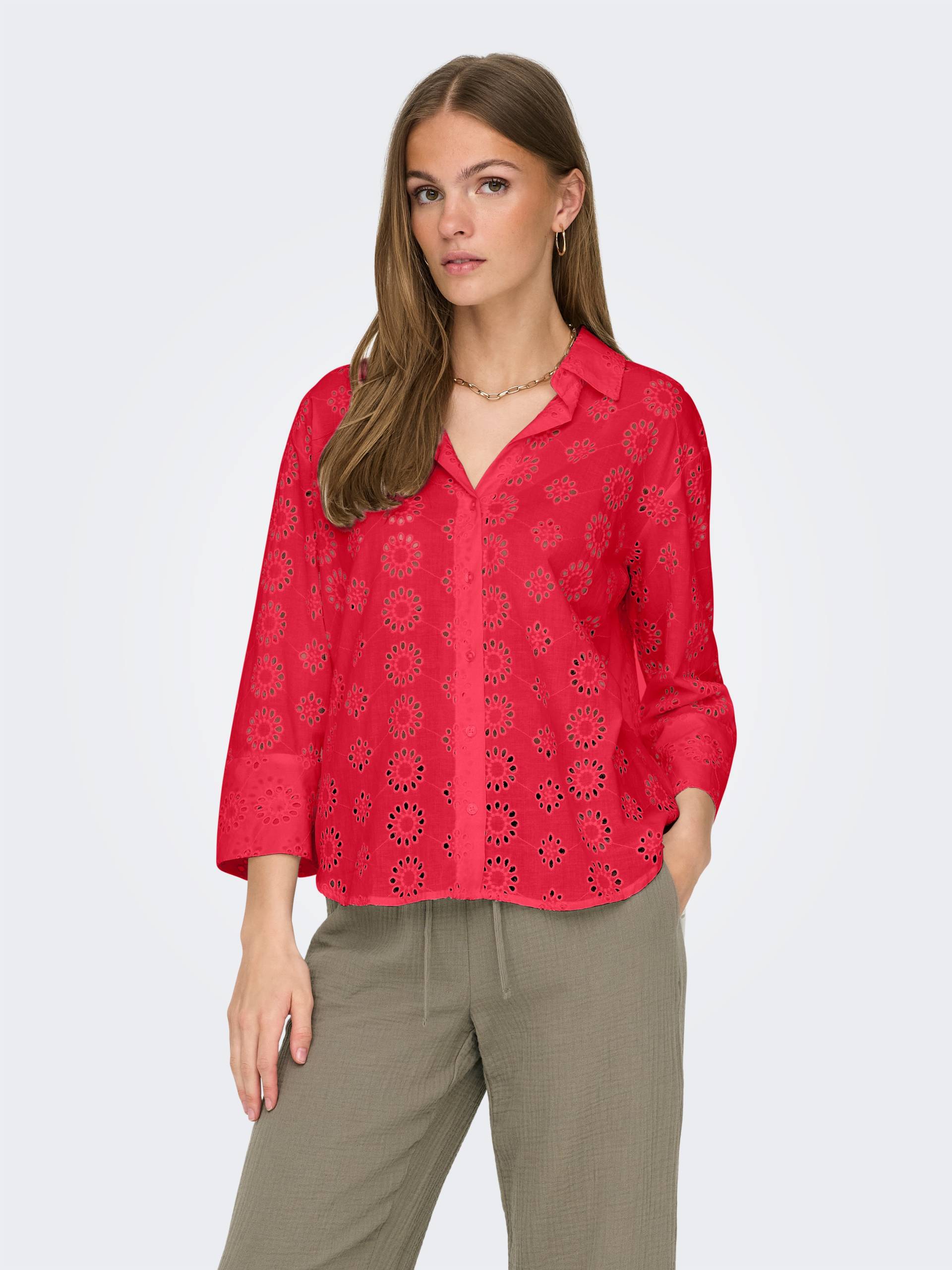 JDY Hemdbluse »JDYTALLIE 3/4 LONG SHIRT WVN NOOS«, mit Lochstickerei-Detail JDY Hemdbluse »JDYTALLIE 3/4 LONG SHIRT WVN NOOS«, mit Lochstickerei-Detail von JDY