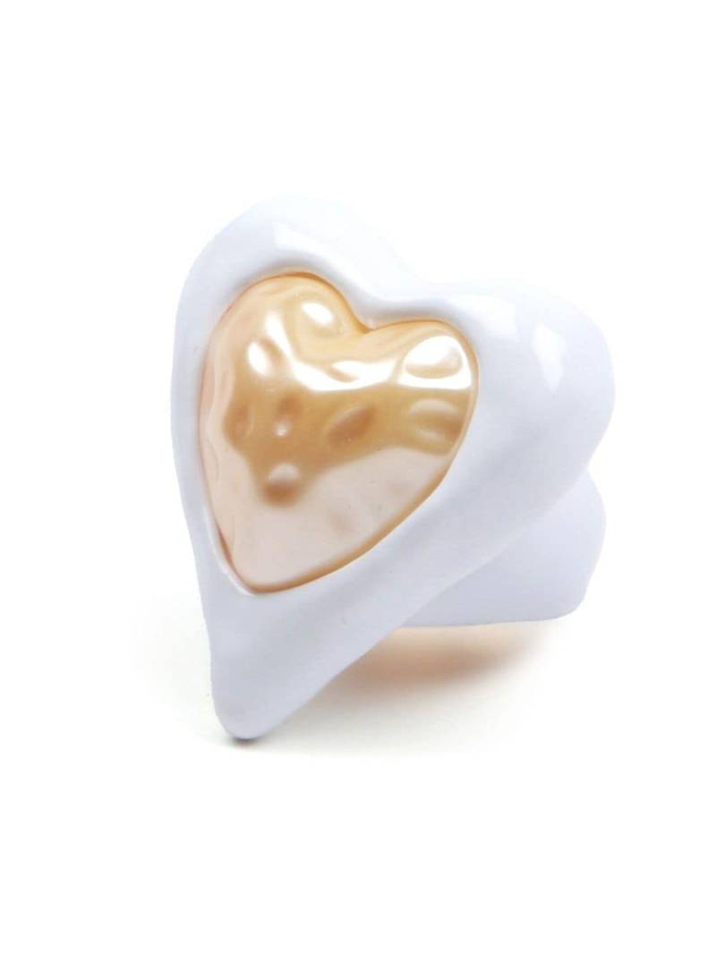 JULIETTA heart-shaped resin ring - White von JULIETTA