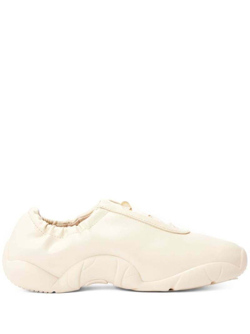 JW Pei Flavia sneakers - Neutrals von JW Pei