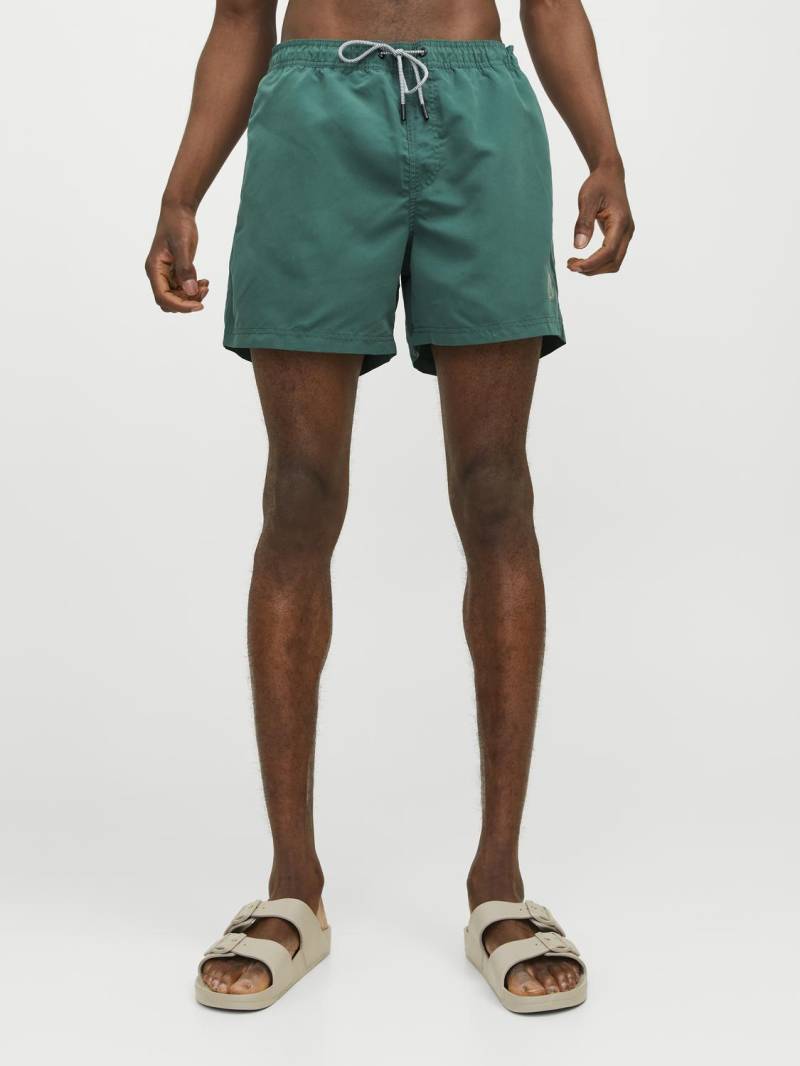 Jack & Jones Badeshorts »JPSTFIJI JJSWIM SOLID SN LY«, schmal geschnittene Schwimm-Shorts für den Strand aus recyceltem Garn von Jack & Jones