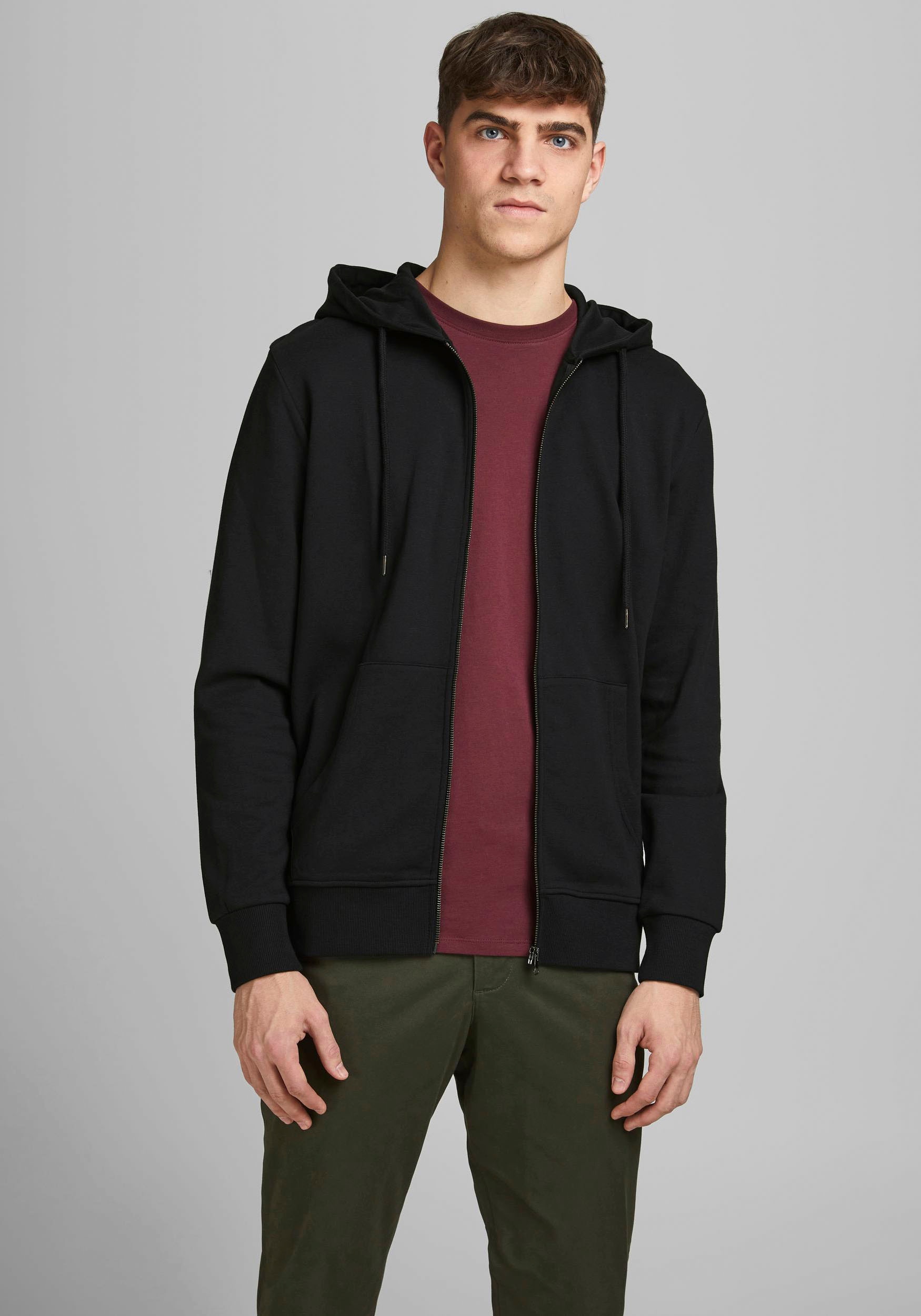 Jack & Jones Kapuzensweatjacke »BASIC SWEAT ZIP HOOD« Jack & Jones Kapuzensweatjacke »BASIC SWEAT ZIP HOOD« von Jack & Jones