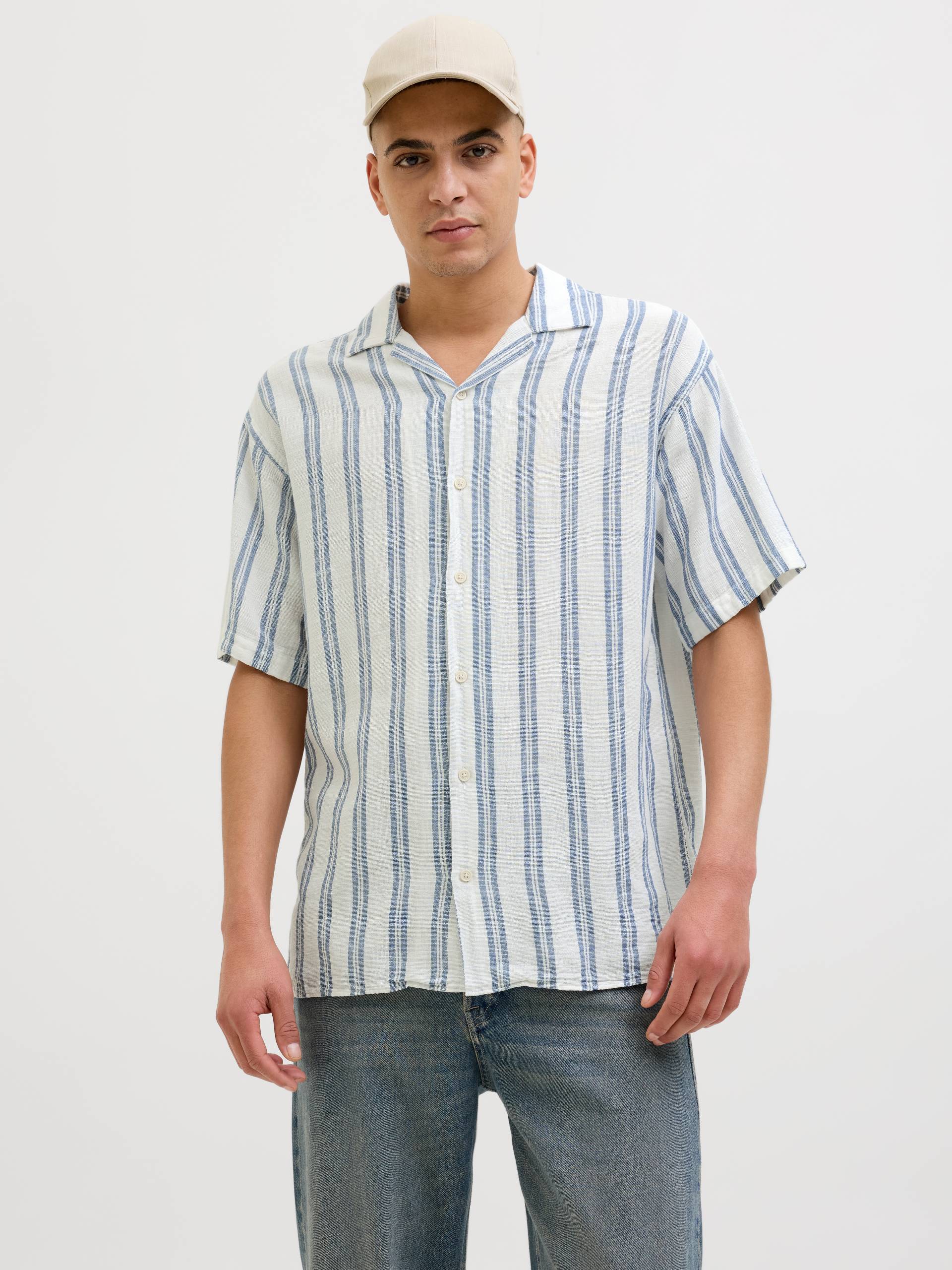 Jack & Jones Kurzarmhemd »JJEENZO STRIPE RESORT SHIRT SS SN«, mit Streifen Muster Jack & Jones Kurzarmhemd »JJEENZO STRIPE RESORT SHIRT SS SN«, mit Streifen Muster von Jack & Jones