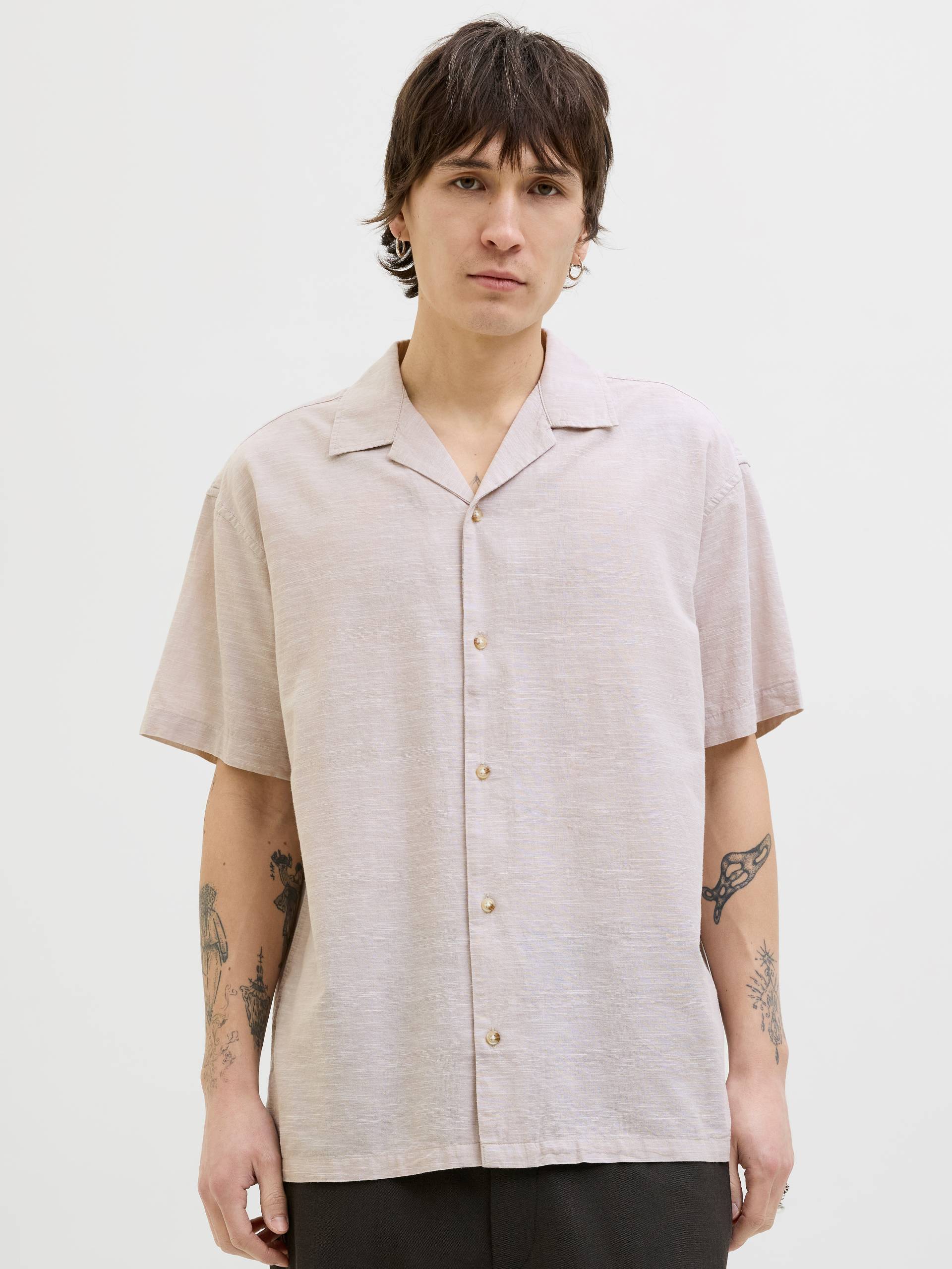 Jack & Jones Kurzarmhemd »JJESUMMER RESORT SHIRT SS SN«, mit Resort Kragen Jack & Jones Kurzarmhemd »JJESUMMER RESORT SHIRT SS SN«, mit Resort Kragen von Jack & Jones