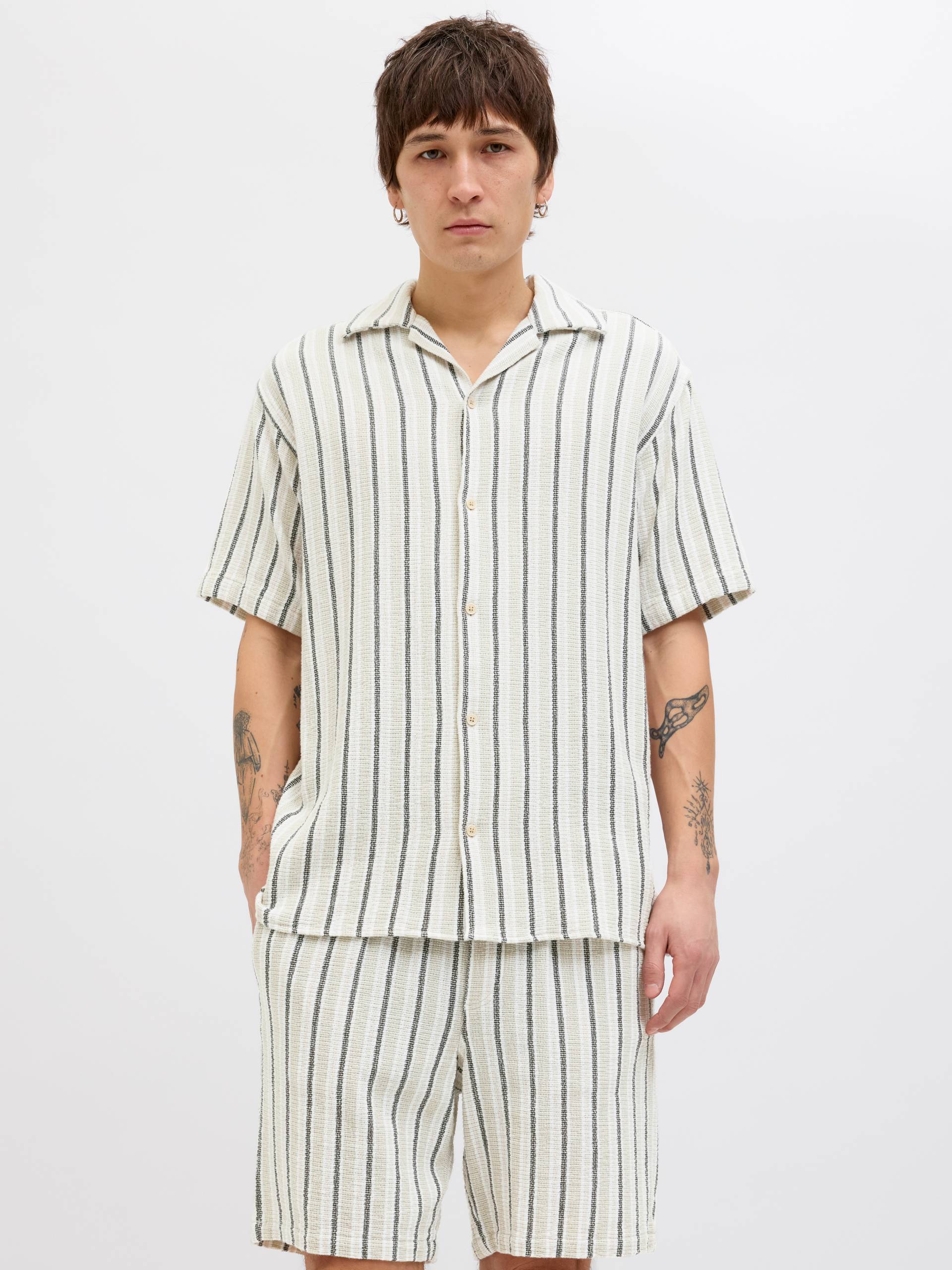 Jack & Jones Kurzarmhemd »JORCOBA STRIPE RESORT SHIRT SS SN« Jack & Jones Kurzarmhemd »JORCOBA STRIPE RESORT SHIRT SS SN« von Jack & Jones