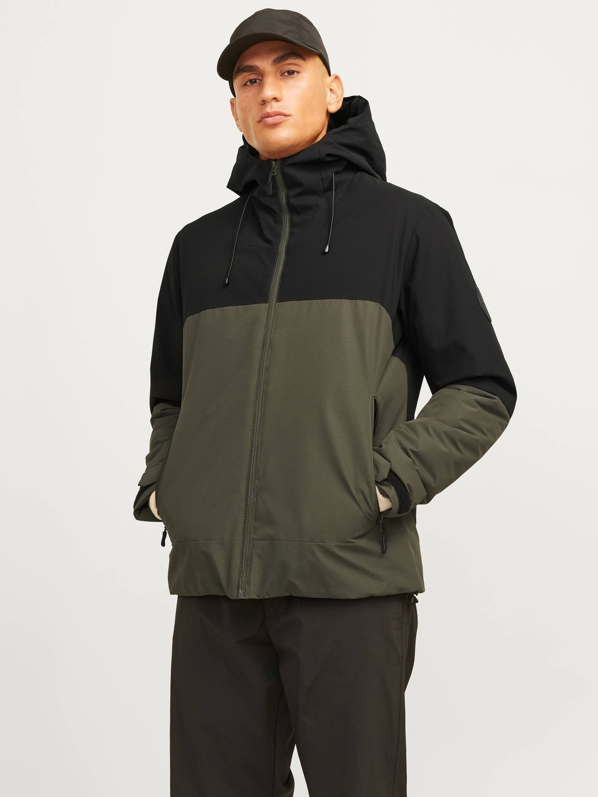 Jack & Jones Outdoorjacke »JCOAIDEN TRANSITIONAL JACKET SN«, mit Kapuze von Jack & Jones