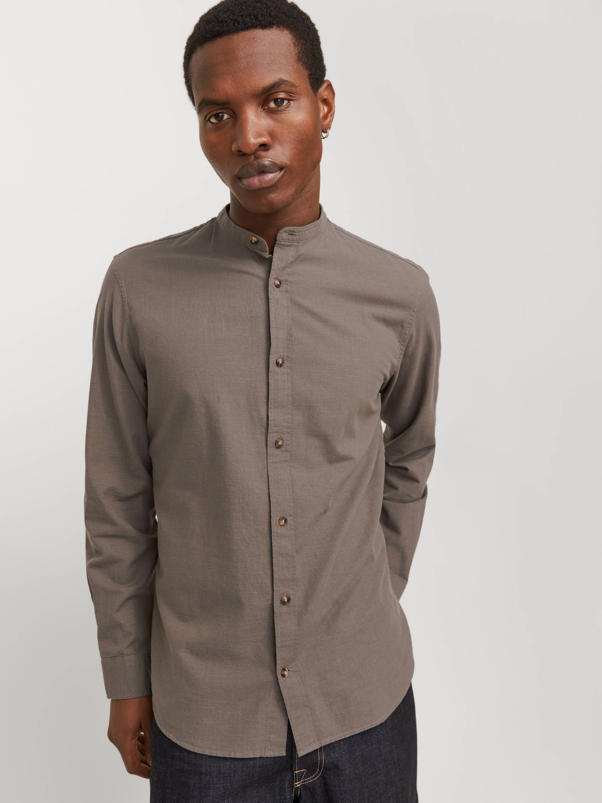 Jack & Jones Langarmhemd »JJESUMMER BAND SHIRT LS SN«, mit Bandkragen Jack & Jones Langarmhemd »JJESUMMER BAND SHIRT LS SN«, mit Bandkragen von Jack & Jones