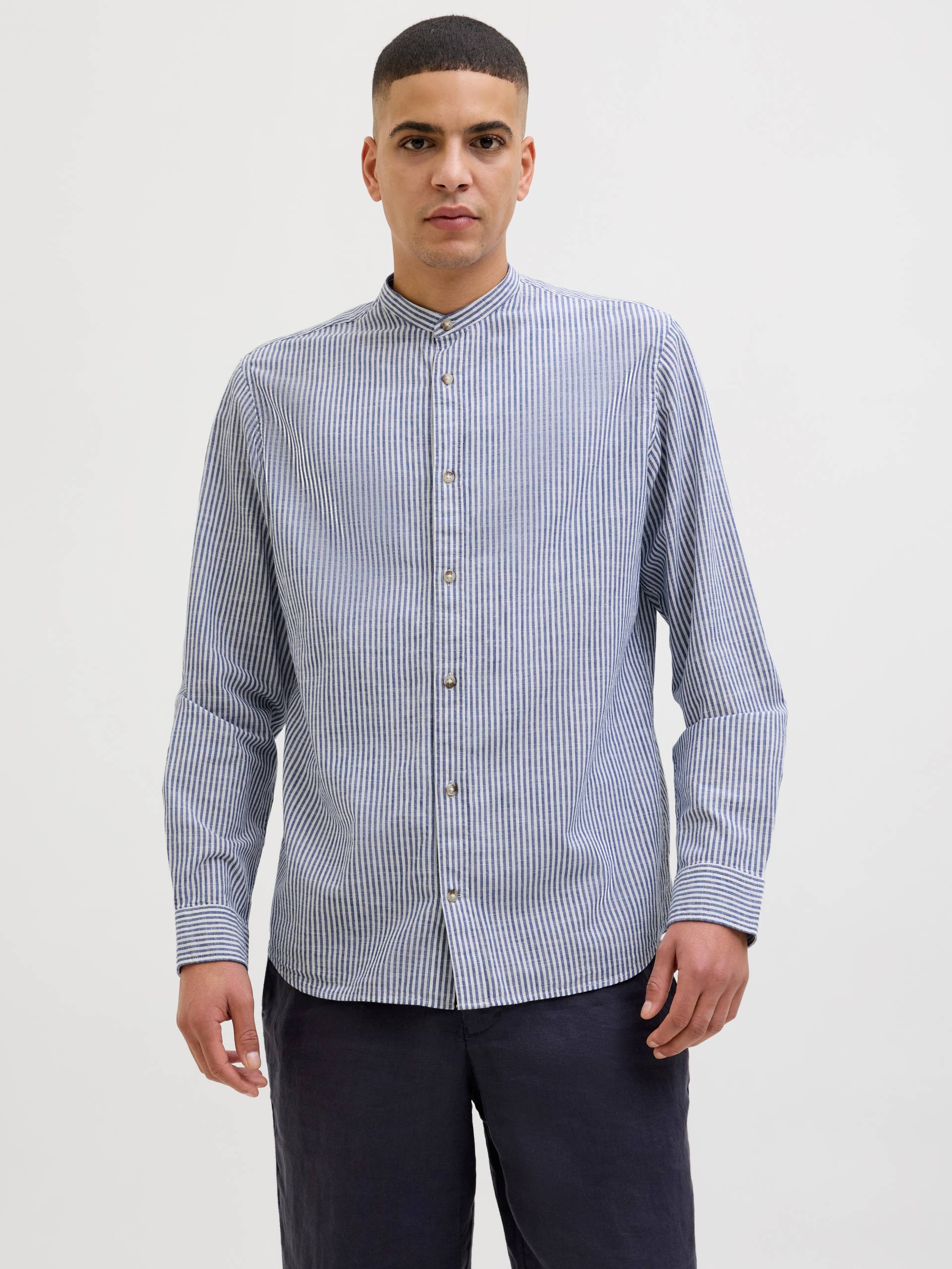 Jack & Jones Langarmhemd »JJESUMMER BAND SHIRT LS SN«, mit Bandkragen Jack & Jones Langarmhemd »JJESUMMER BAND SHIRT LS SN«, mit Bandkragen von Jack & Jones