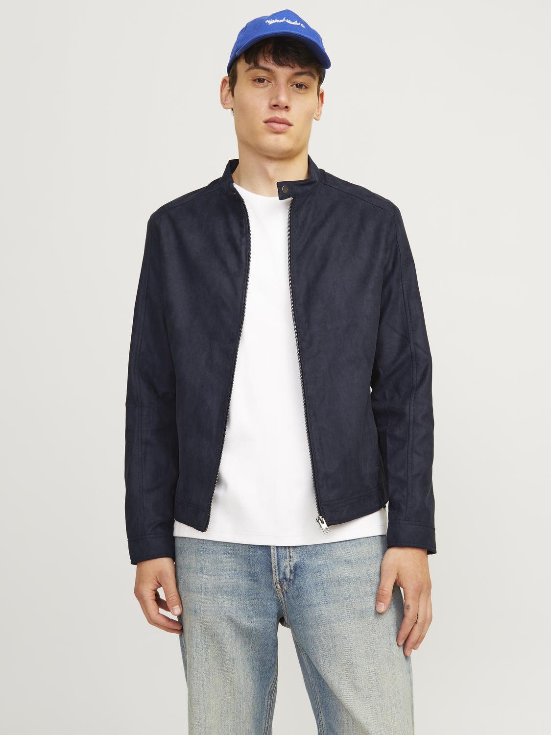 Jack & Jones Lederimitatjacke »JJEDYLAN CLEAN JACKET NOOS«, ohne Kapuze, mit Bandkargen Jack & Jones Lederimitatjacke »JJEDYLAN CLEAN JACKET NOOS«, ohne Kapuze, mit Bandkargen von Jack & Jones